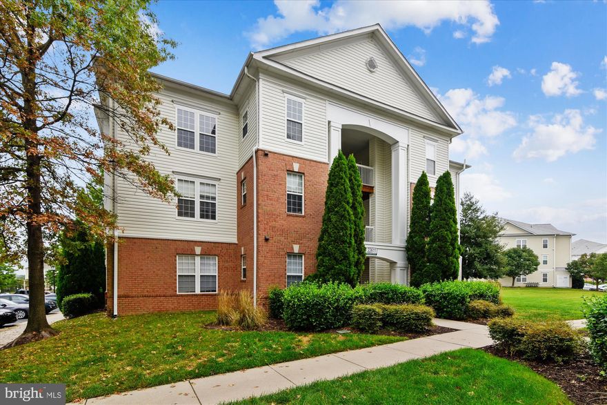 Light and Bright top floor 2 bedroom 2 bath condo in Brambleton. Just blocks to the Town Center, shops, restaurants, movies. Minutes to commuter bus lots, Rt 267, Rt 7, and Rt 50. Features stainless steel appliances, gas fireplace, spacious balcony,  and so much more. Washer and dryer in unit.  Trash, cable tv and internet included in the rent. Available 07/10/2023.  Must see!