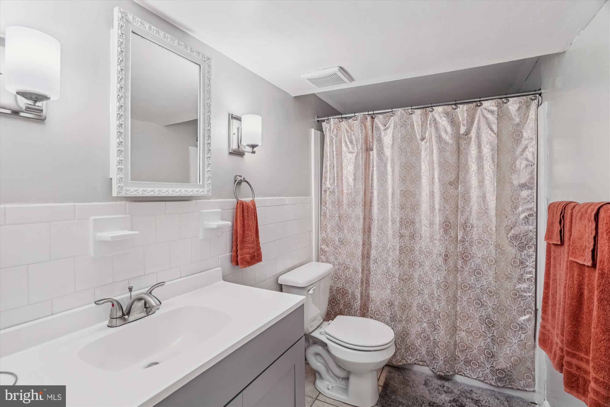 WEST LANHAM HILLS - Residential