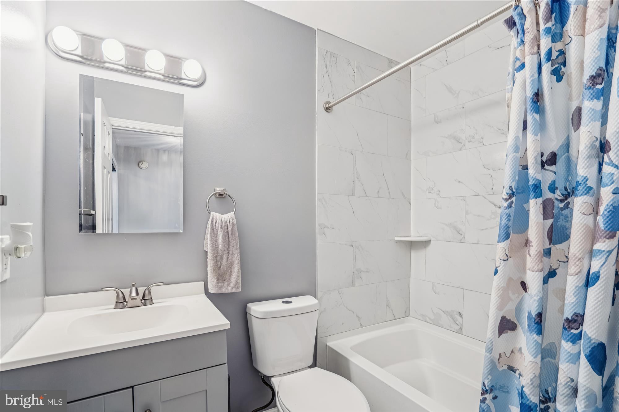 WEST LANHAM HILLS - Residential