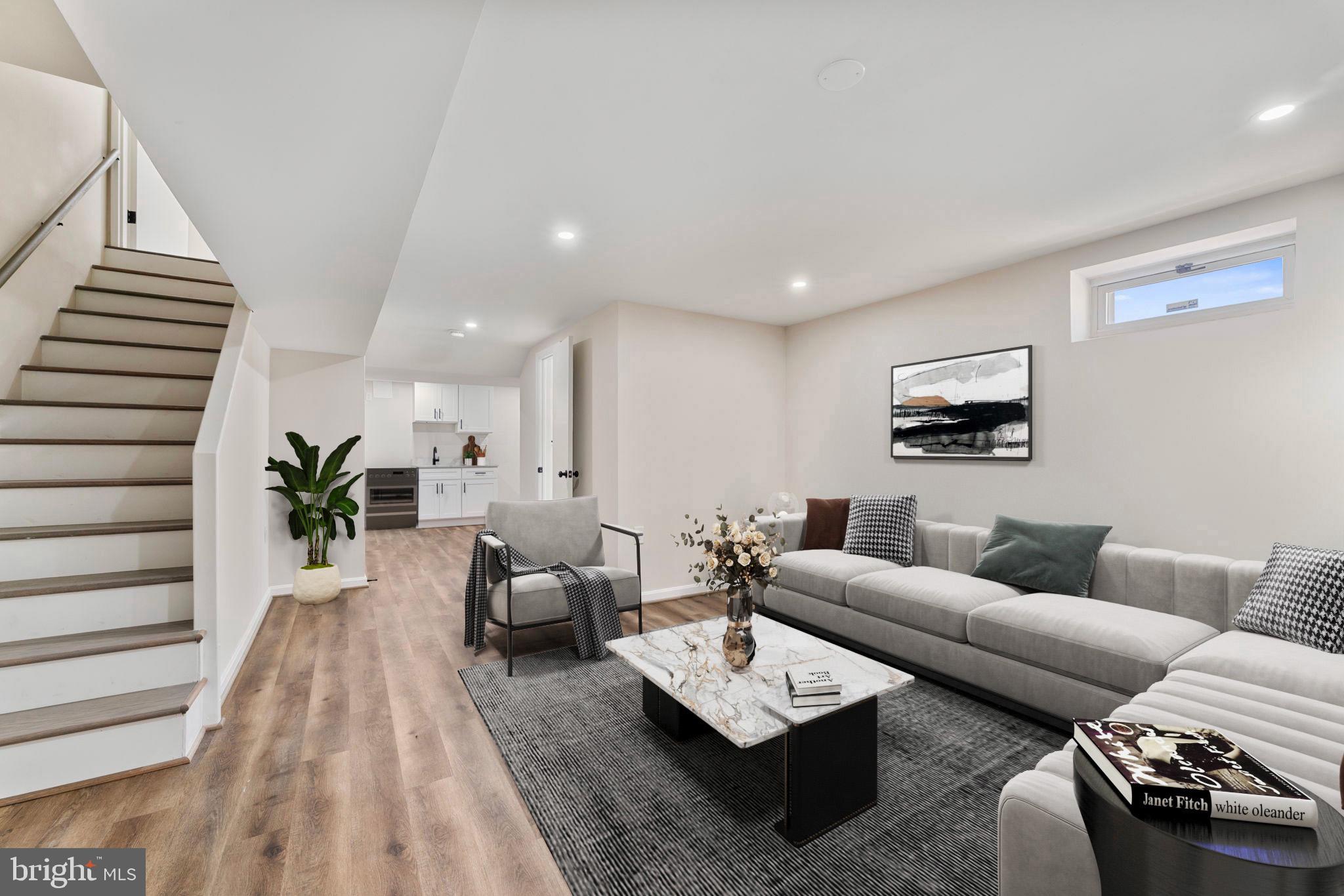 TEMPLE HILLS - Residential