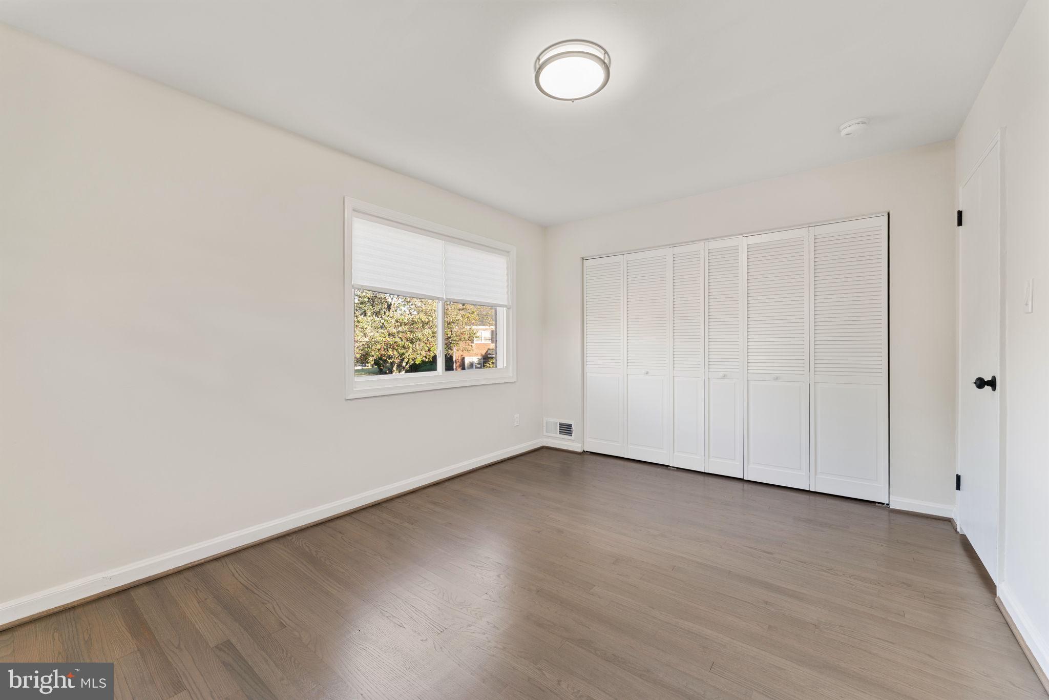 TEMPLE HILLS - Residential