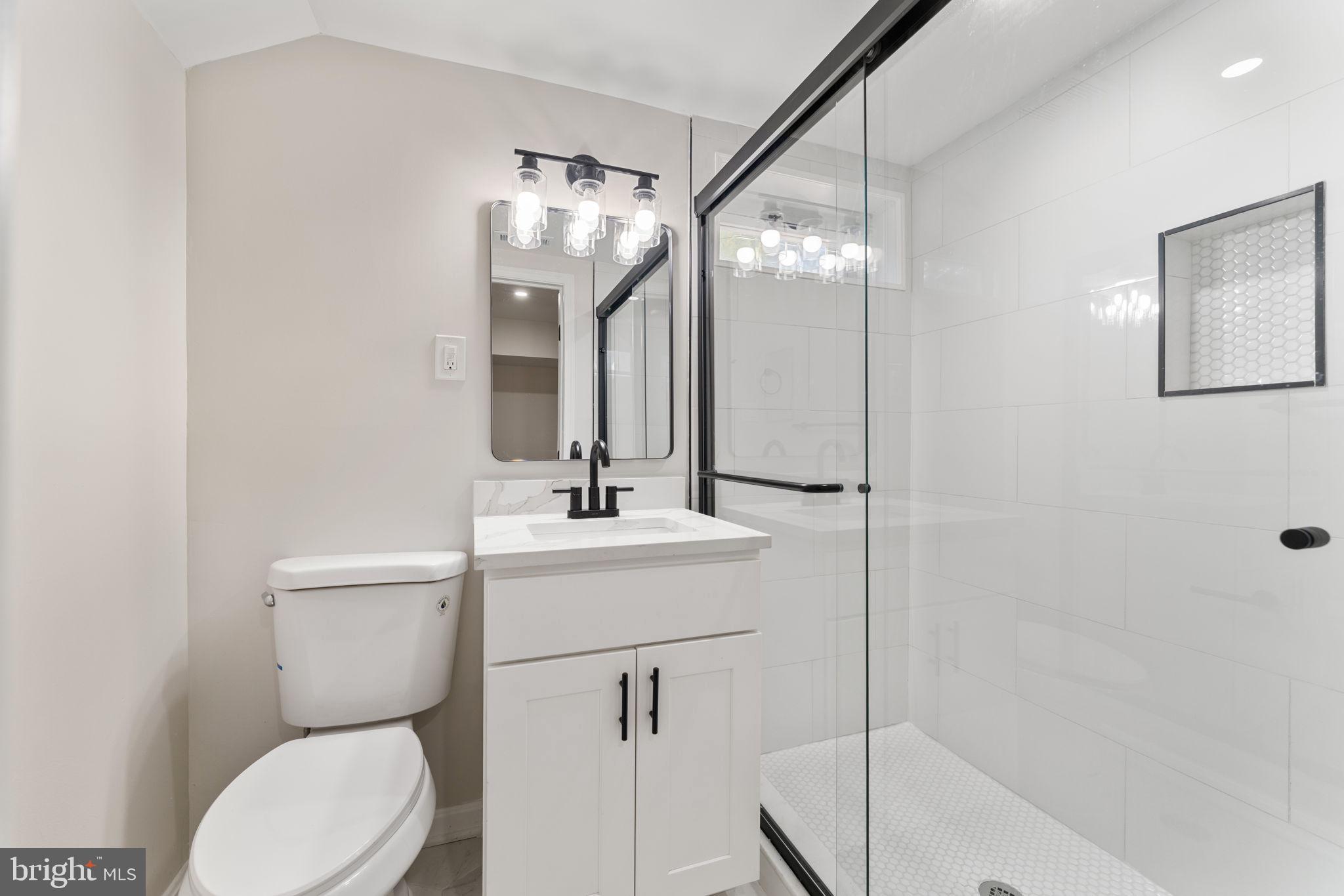 TEMPLE HILLS - Residential