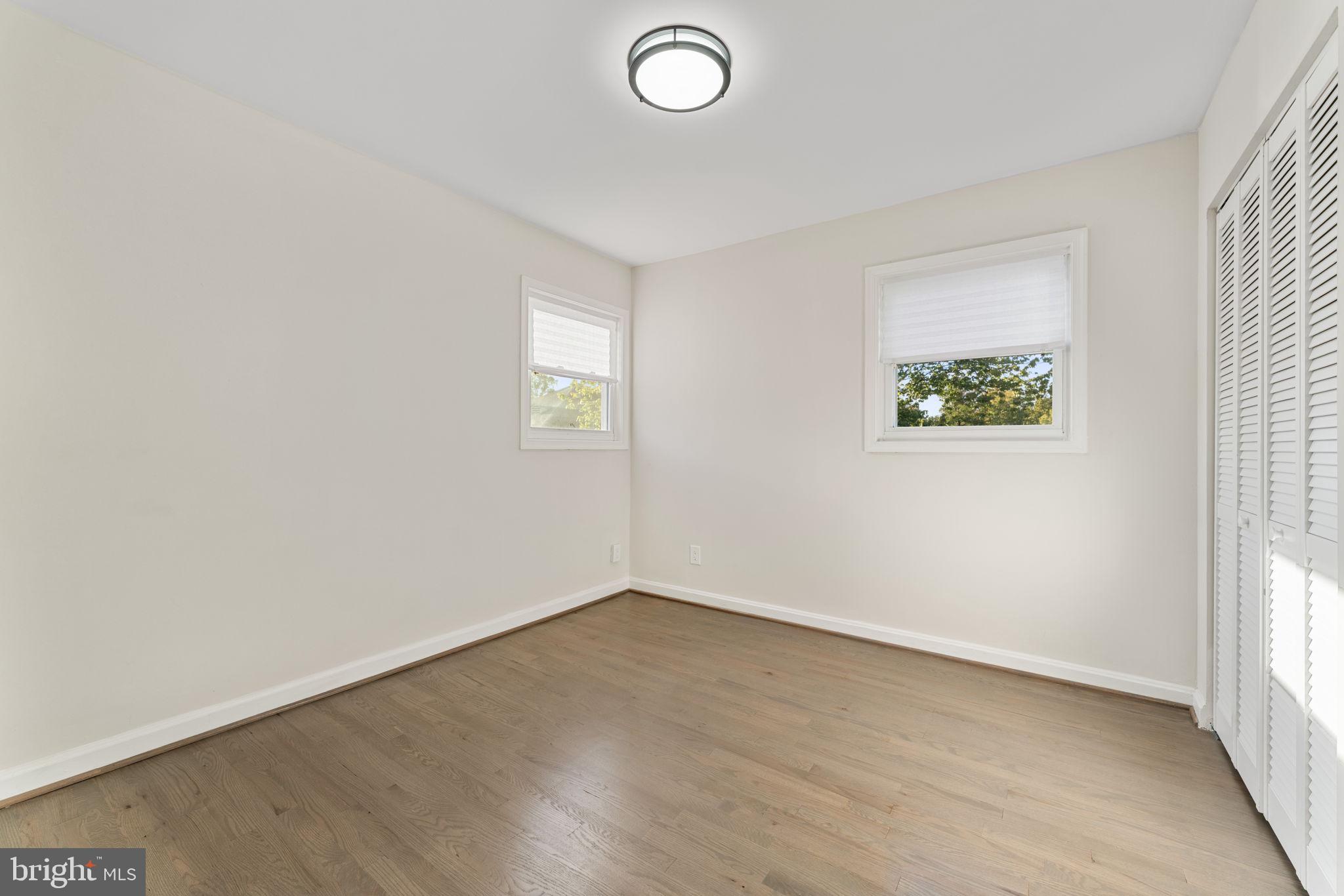 TEMPLE HILLS - Residential