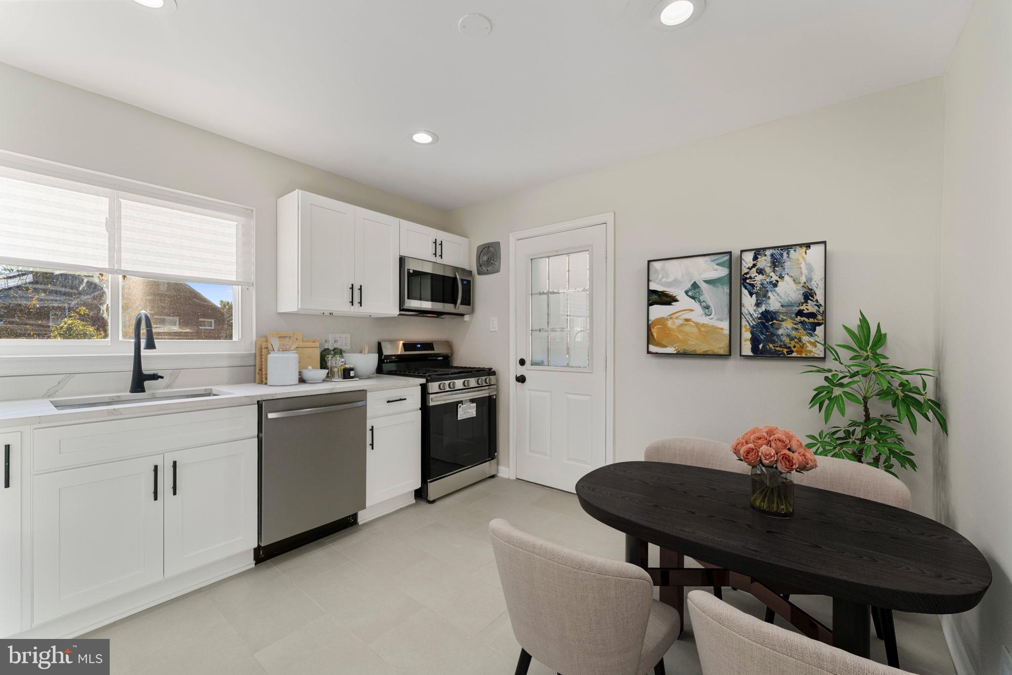 TEMPLE HILLS - Residential