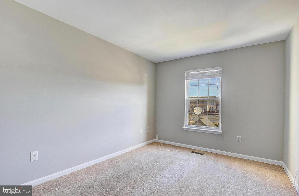 SEVEN OAKS - Residential Lease