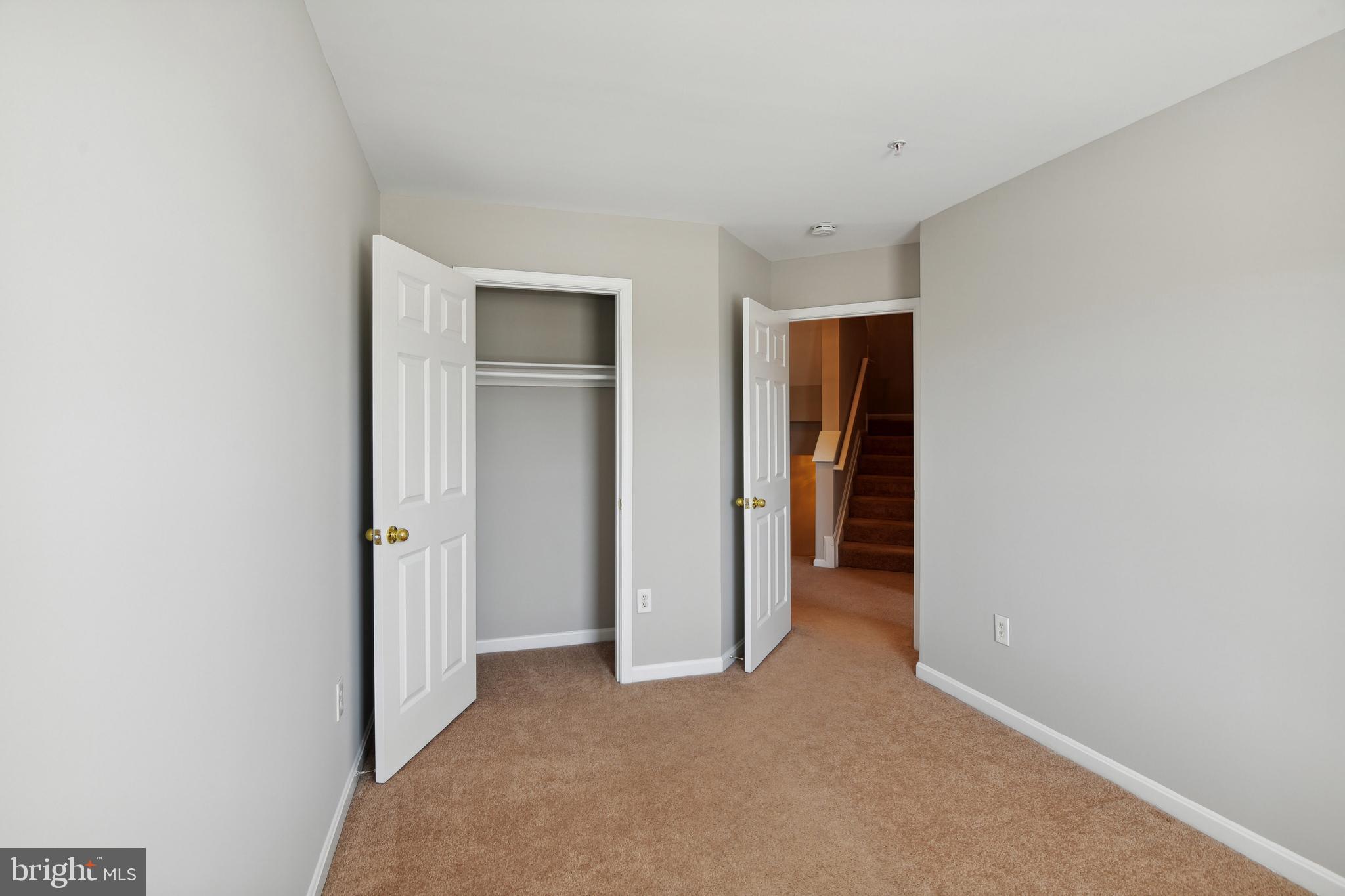 SEVEN OAKS - Residential Lease