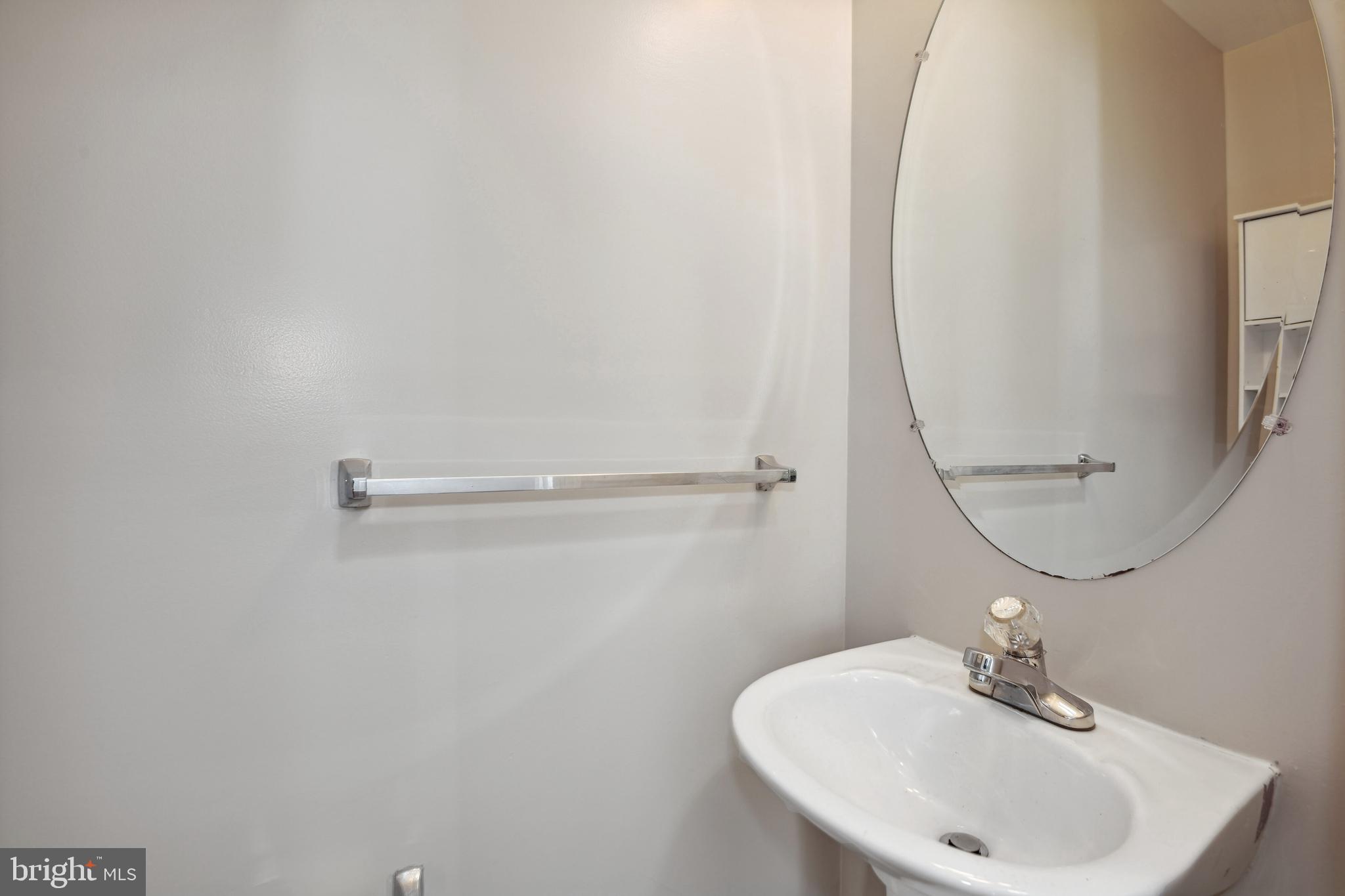 SEVEN OAKS - Residential Lease