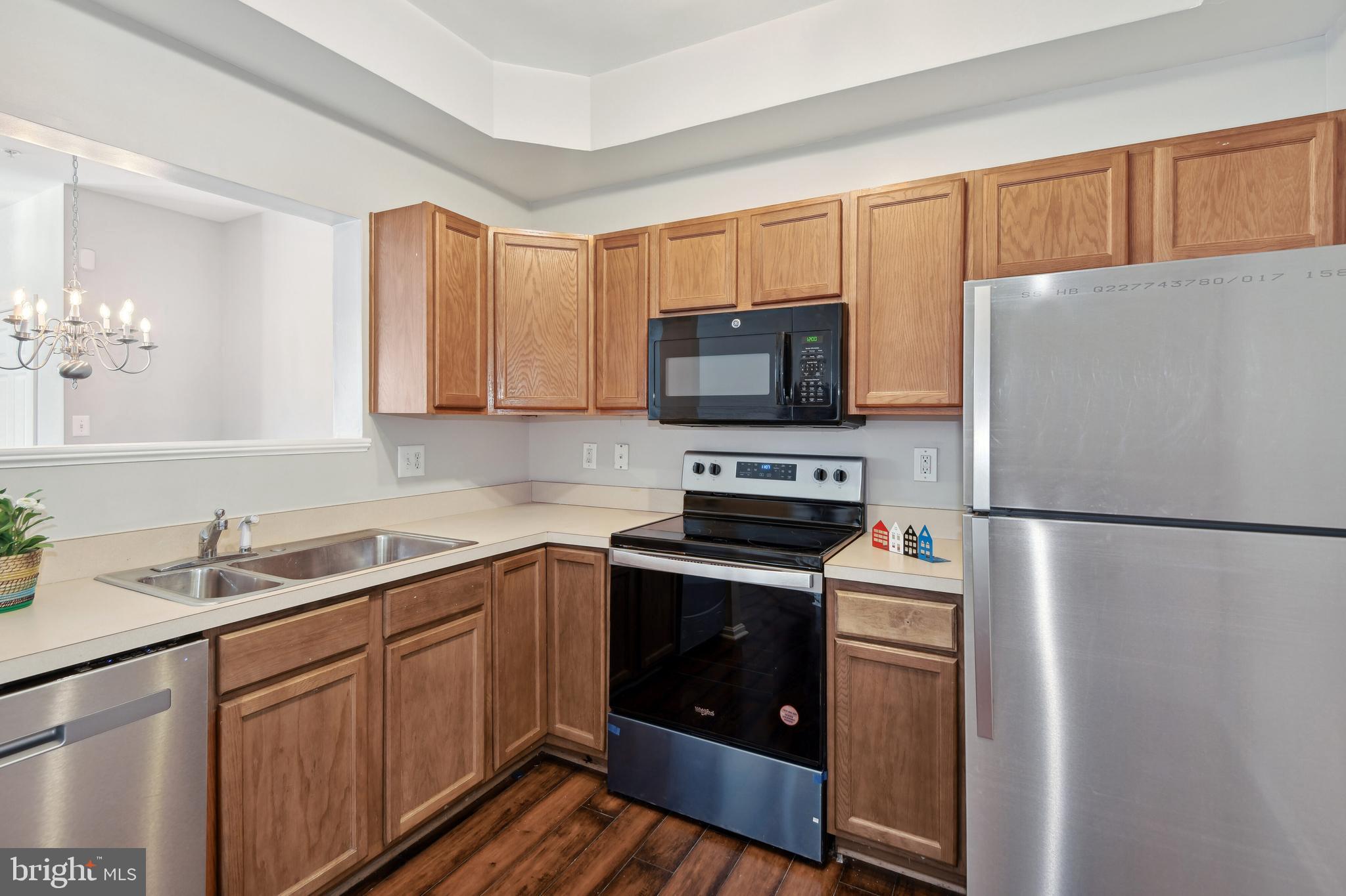 SEVEN OAKS - Residential Lease