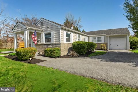 Homes For Sale - 4611 Griffin Drive<br/> New Castle County, WILMINGTON, DE 19808