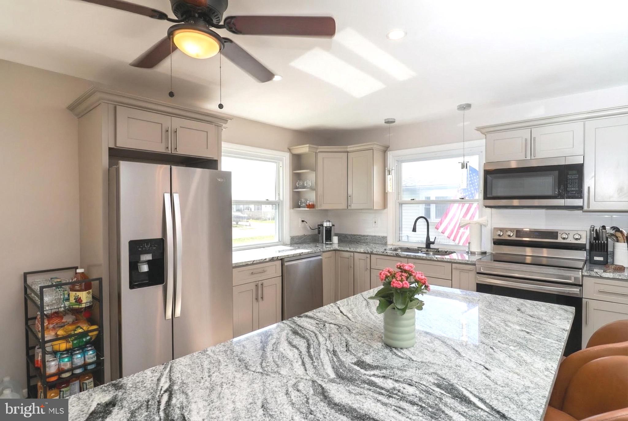 LIMESTONE ACRES - Residential