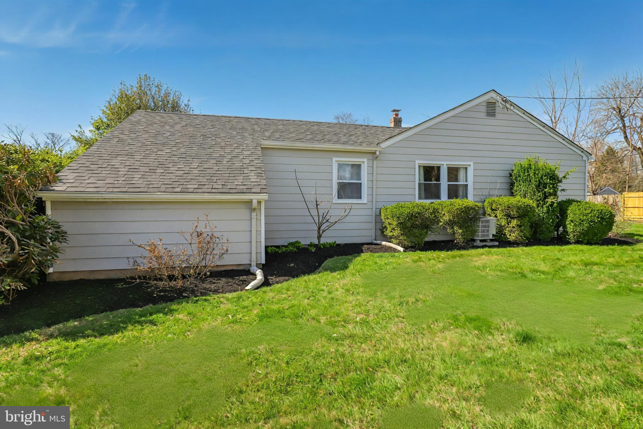 LIMESTONE ACRES - Residential