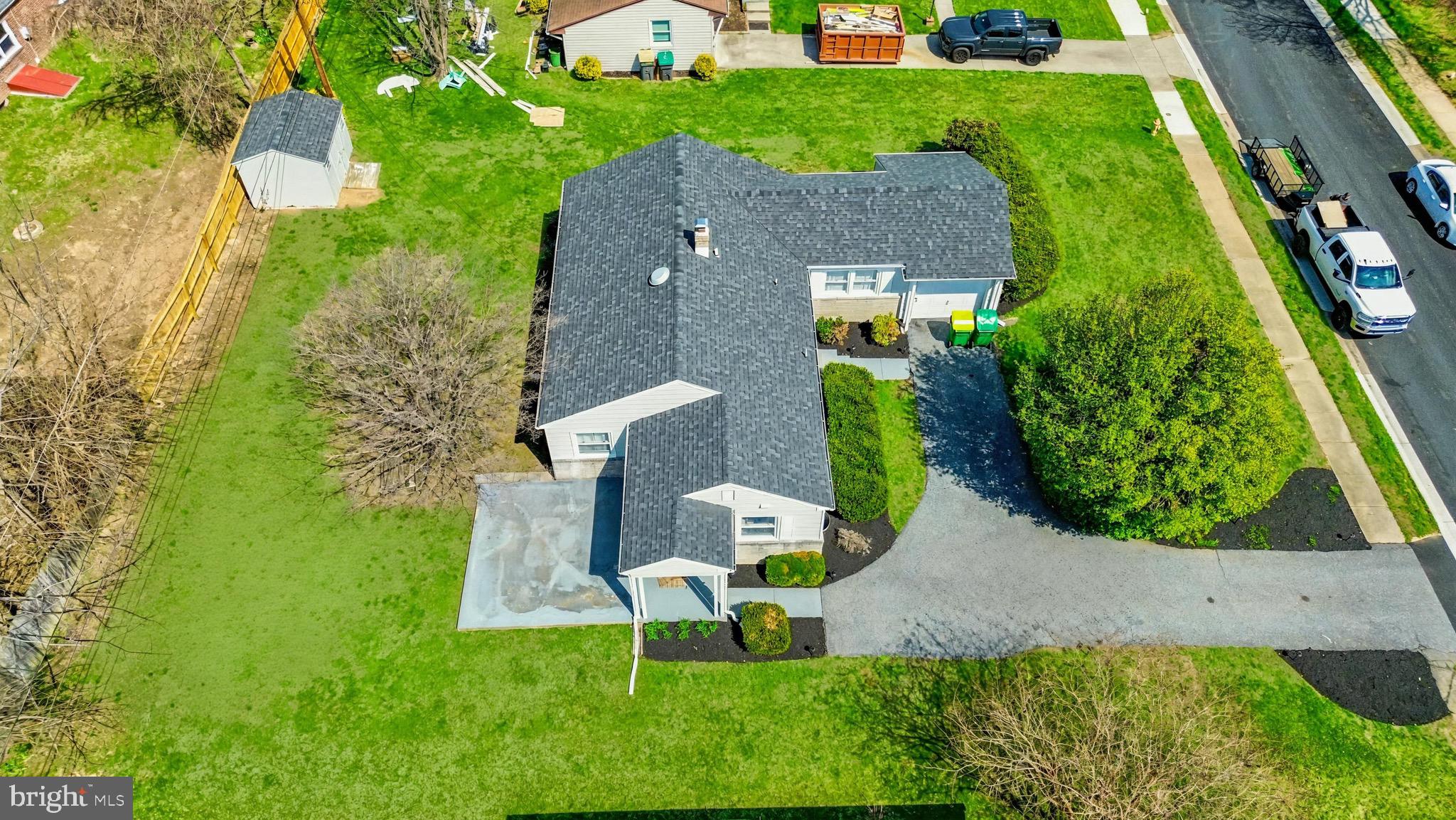 LIMESTONE ACRES - Residential