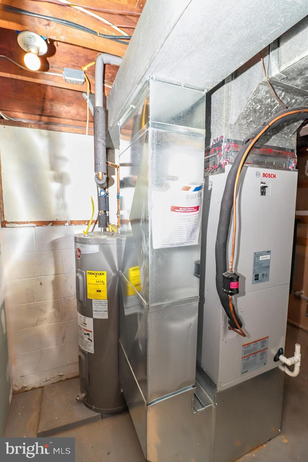 LIMESTONE ACRES - Residential