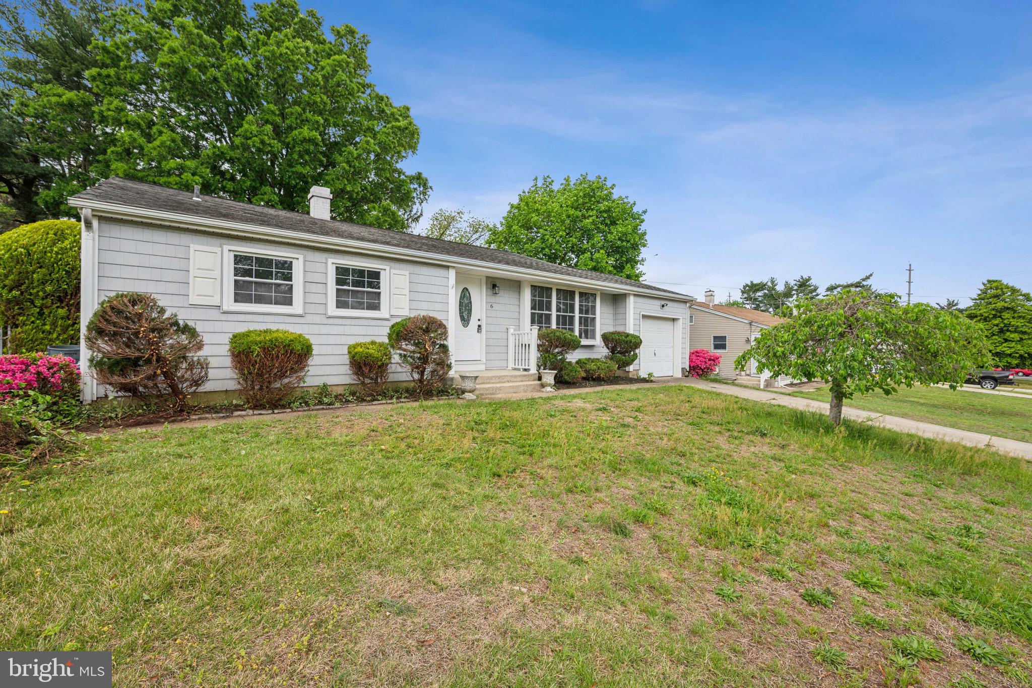 6 N SUNSET DRIVE