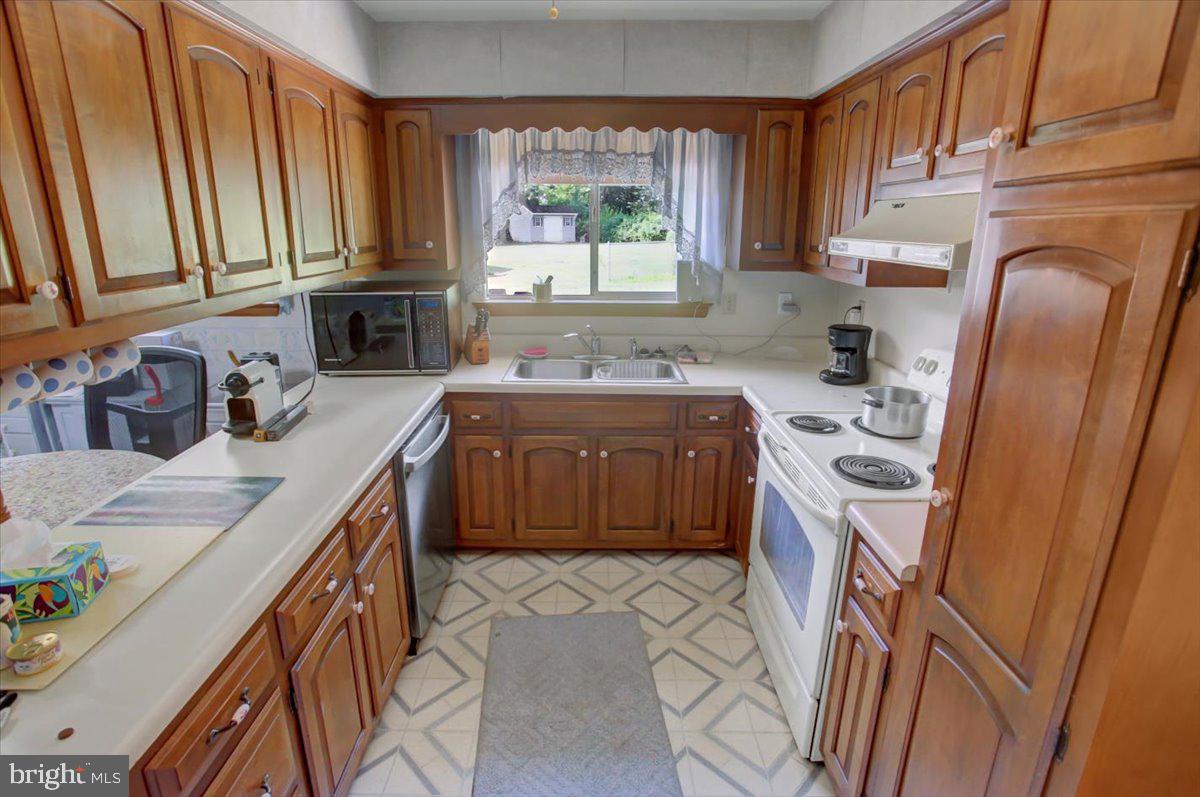 SPRING VALLEY ESTATES - Residential