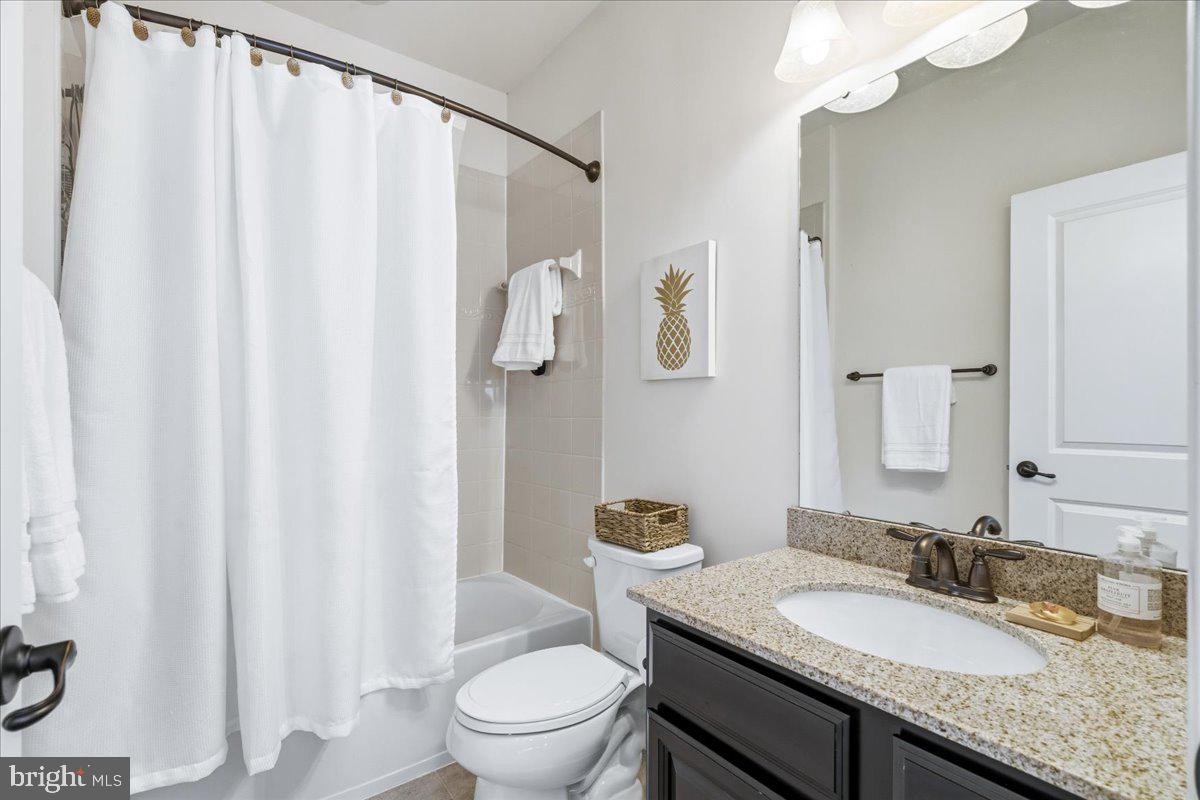 ASPEN LAKE LINGANORE - Residential