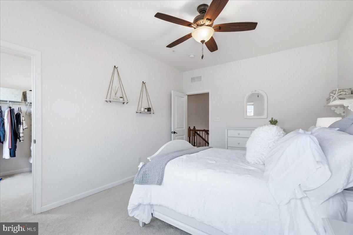 ASPEN LAKE LINGANORE - Residential