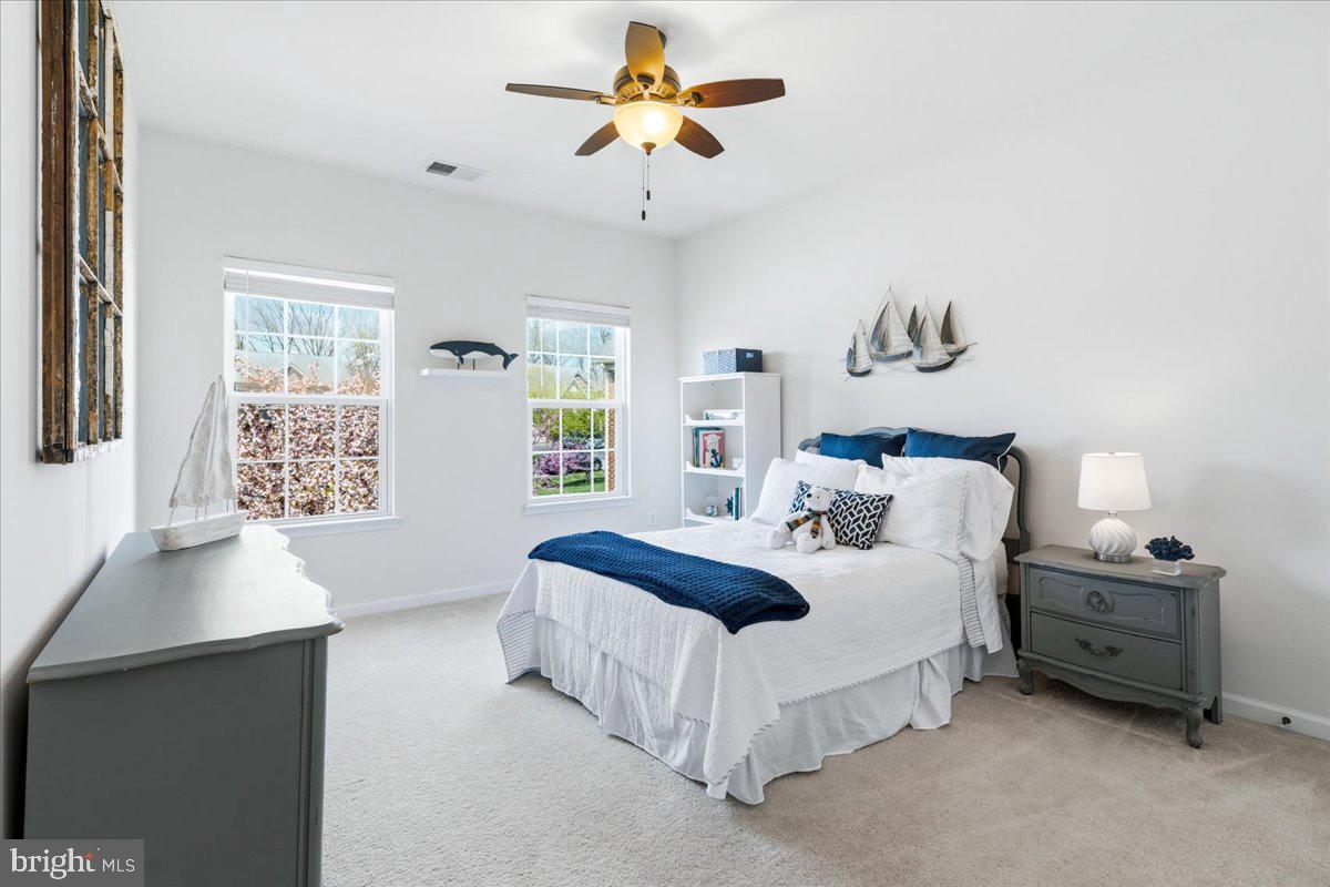 ASPEN LAKE LINGANORE - Residential