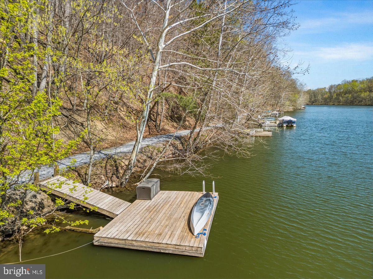 ASPEN LAKE LINGANORE - Residential