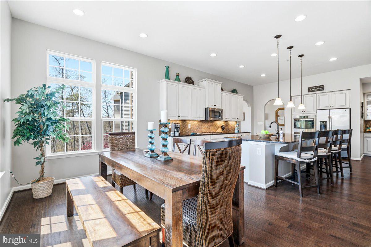 ASPEN LAKE LINGANORE - Residential