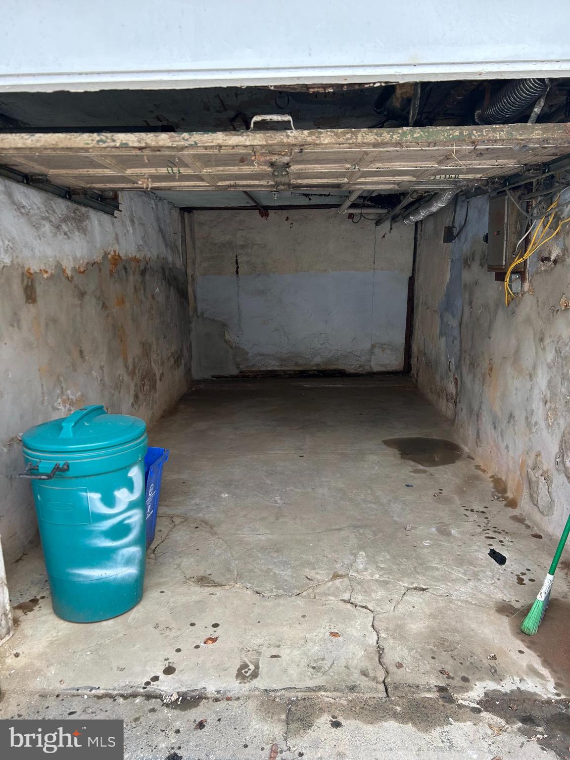 BEVERLY HILLS - Residential