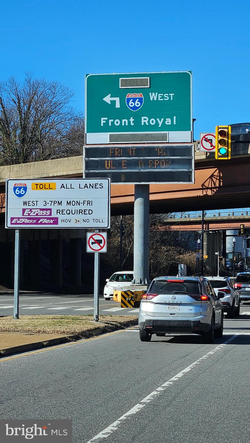 LYON VILLAGE - Residential