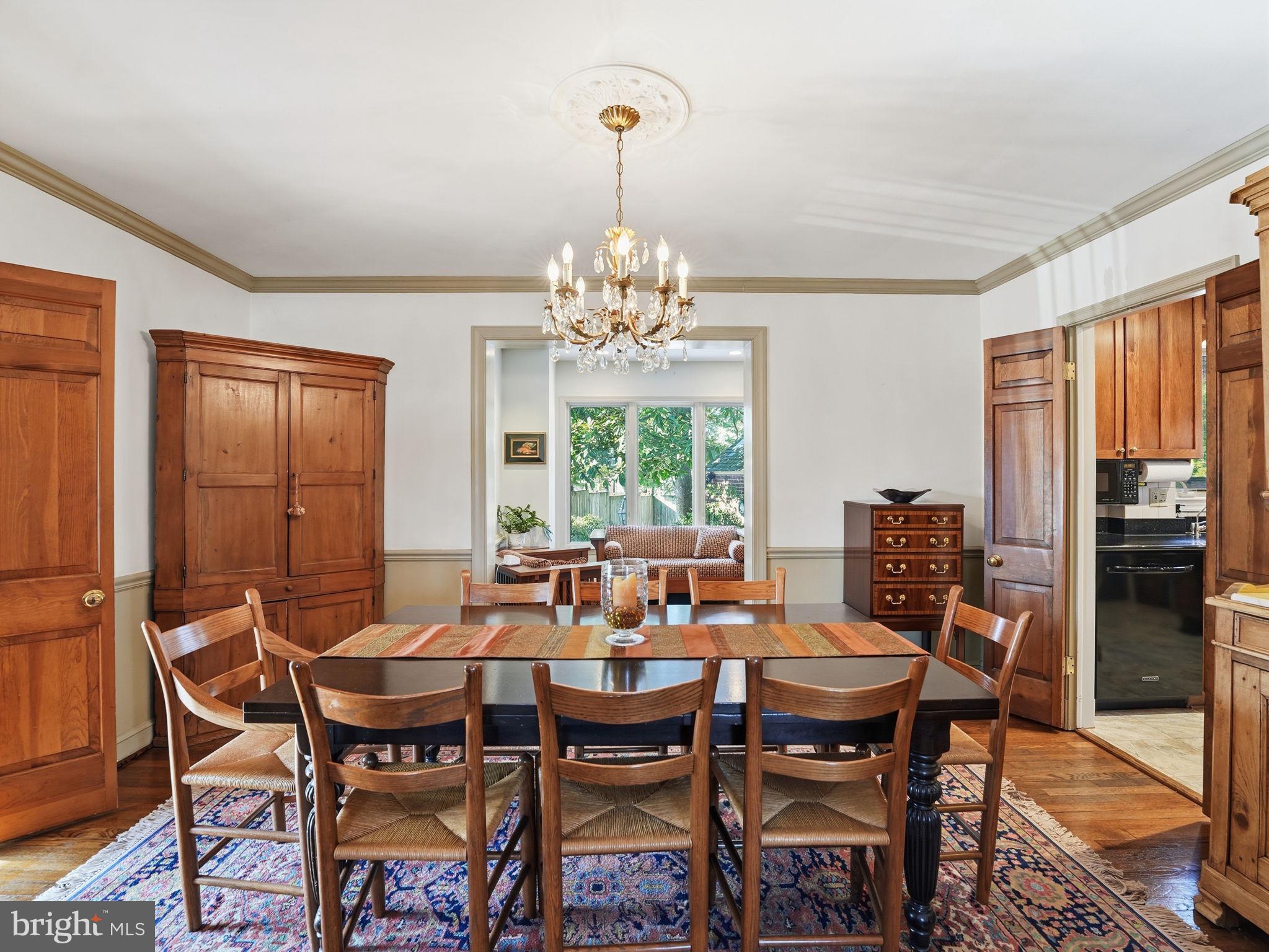 LYON VILLAGE - Residential