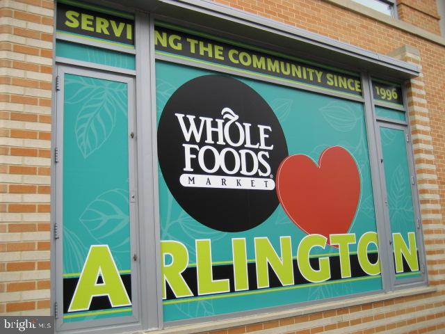 LYON VILLAGE - Residential