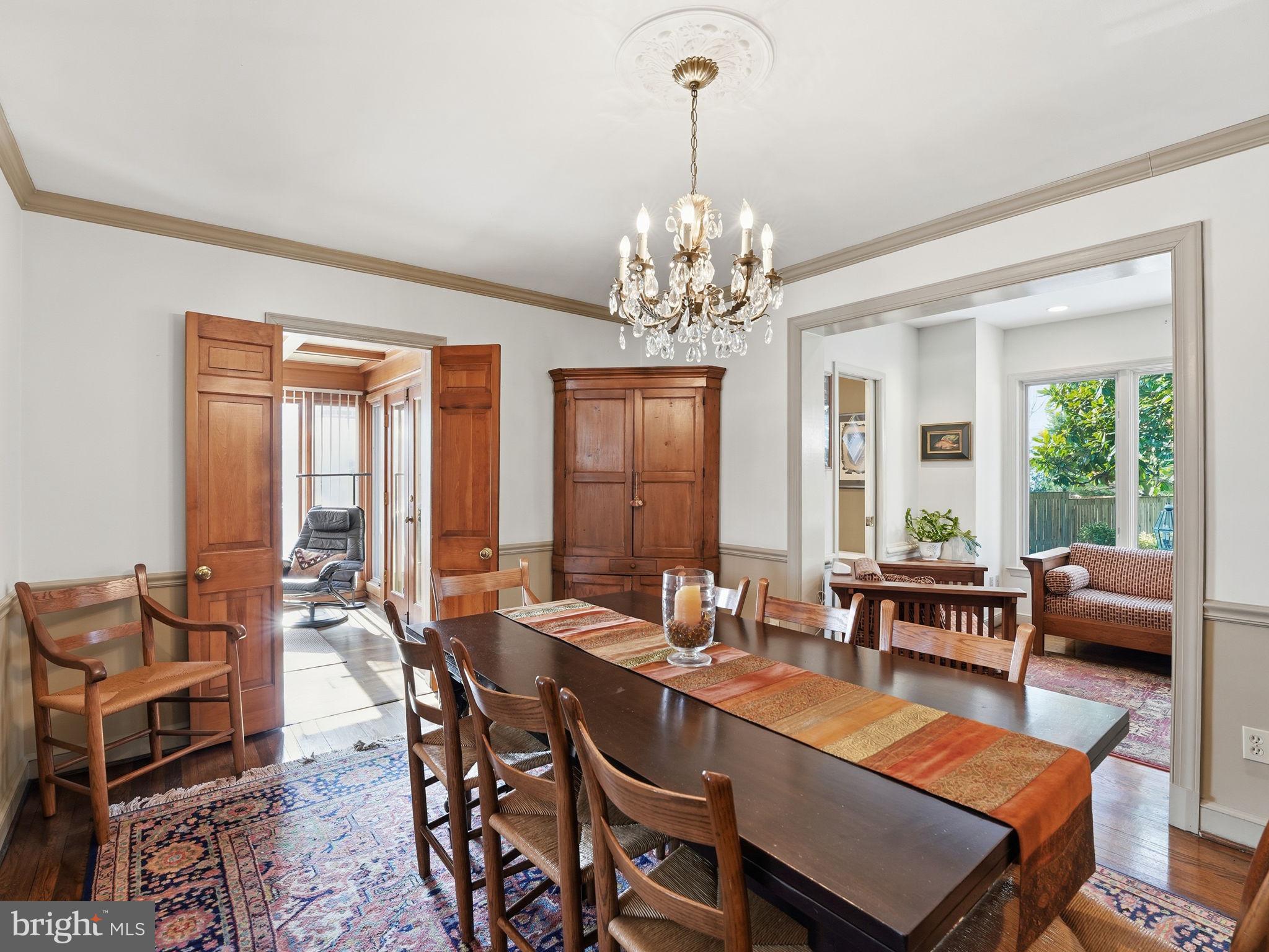 LYON VILLAGE - Residential