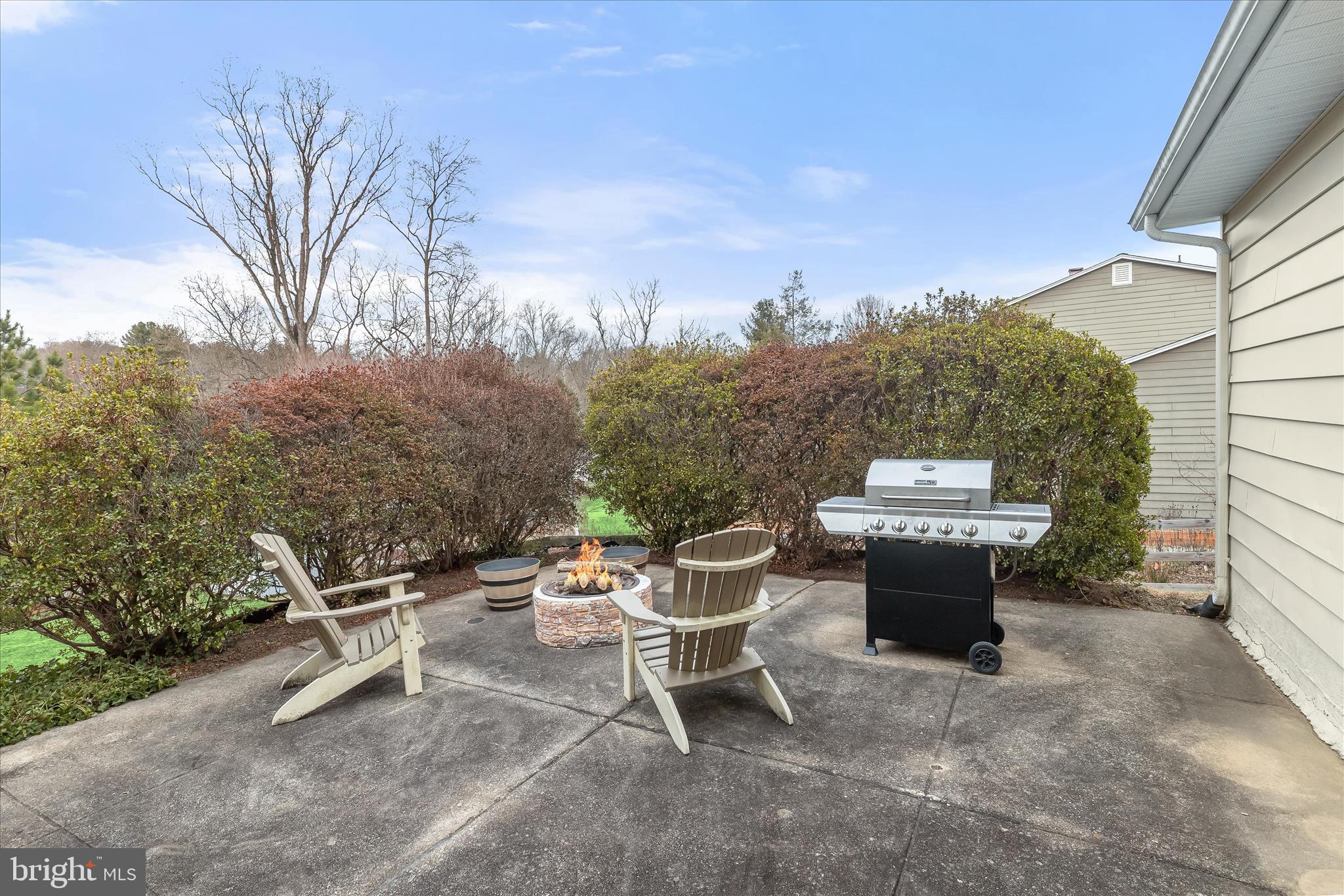 CHATEAU RIDGE - Residential