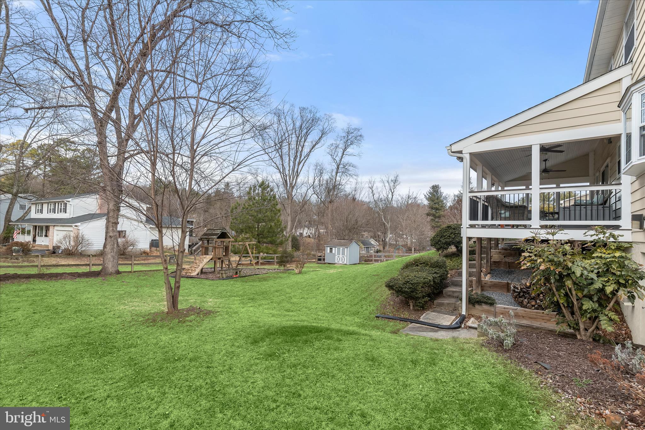 CHATEAU RIDGE - Residential