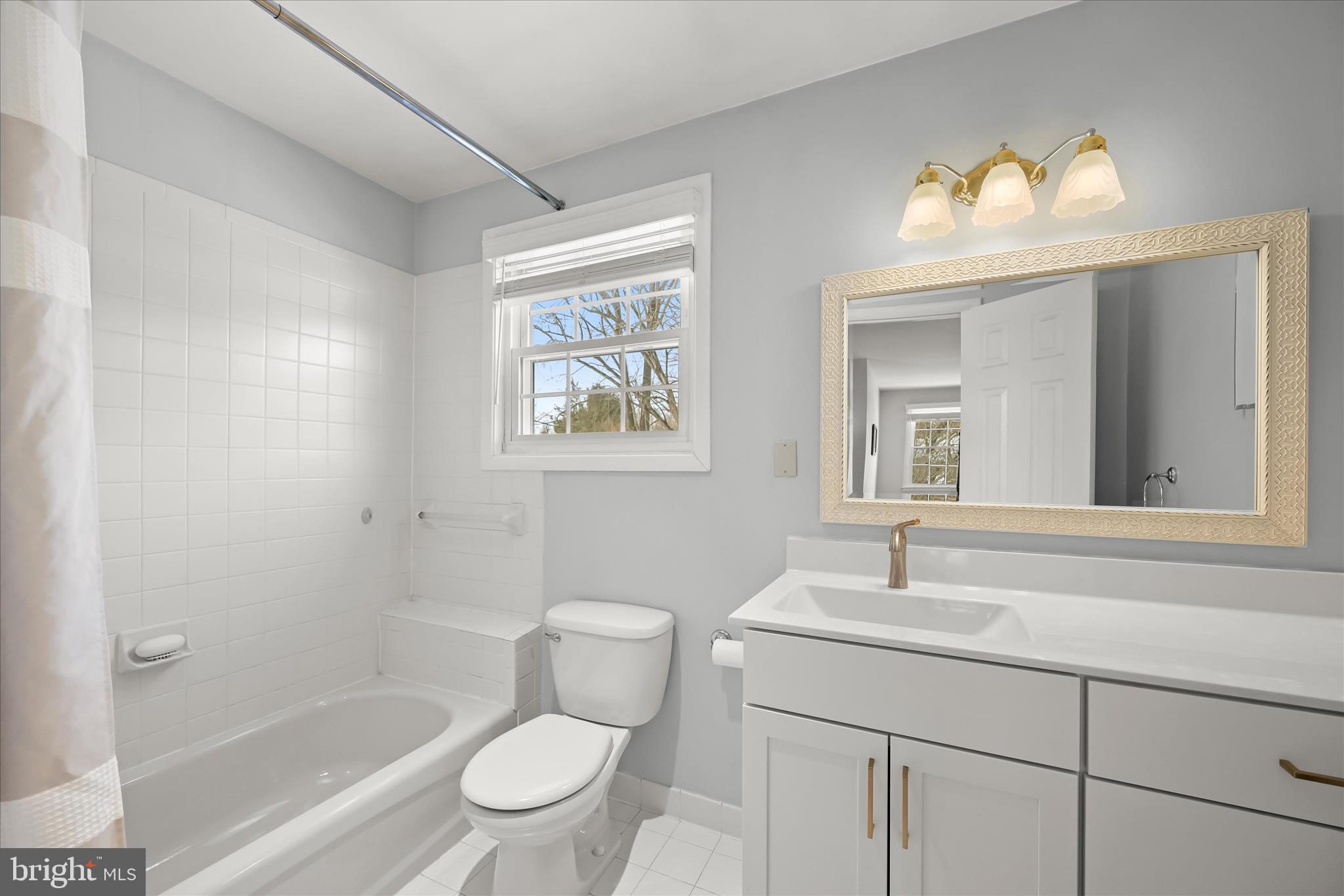 CHATEAU RIDGE - Residential