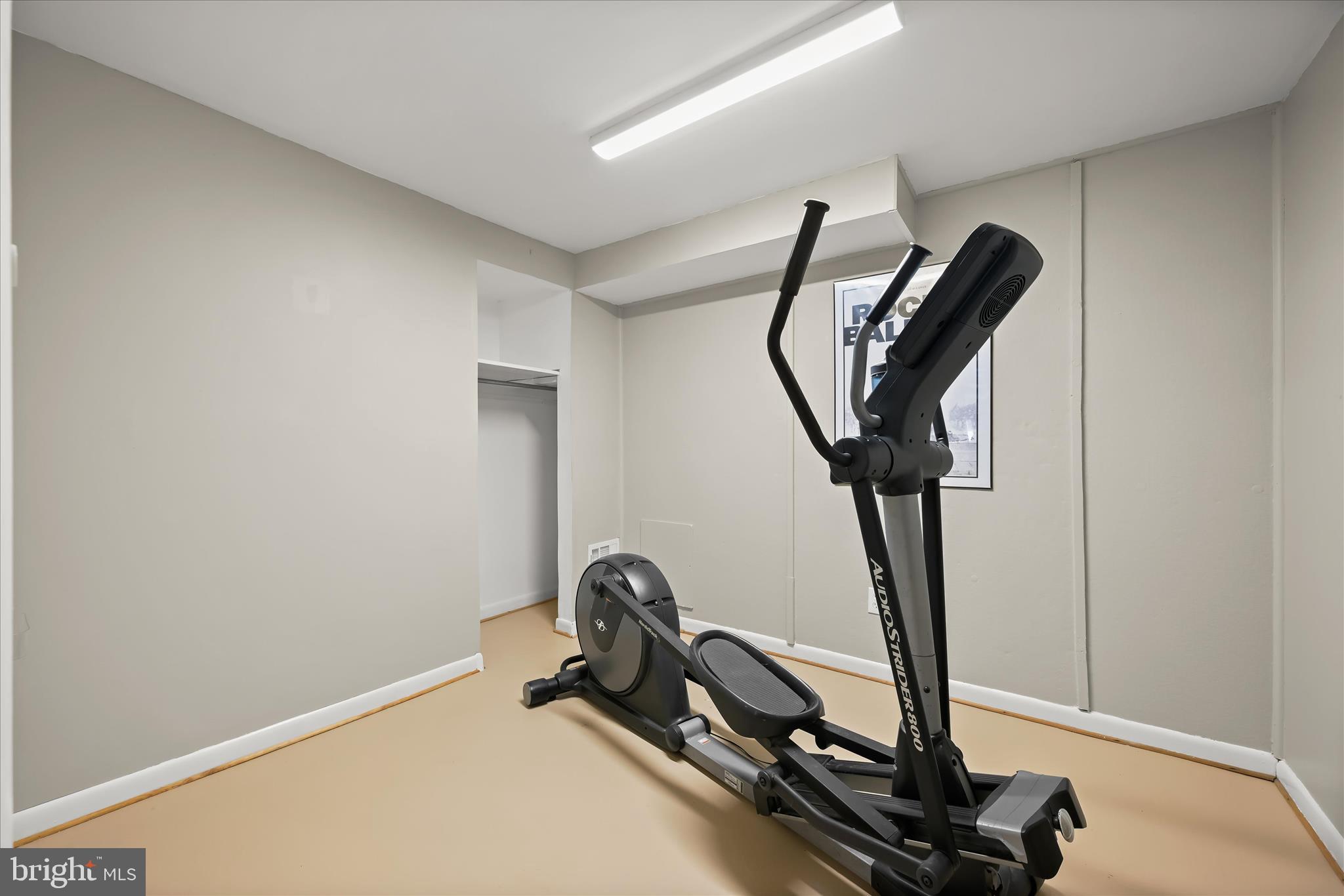 CHATEAU RIDGE - Residential