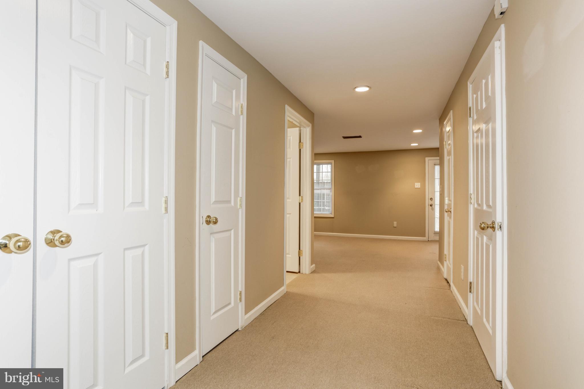 GUNNERS LAKE VILLAGE - Residential Lease