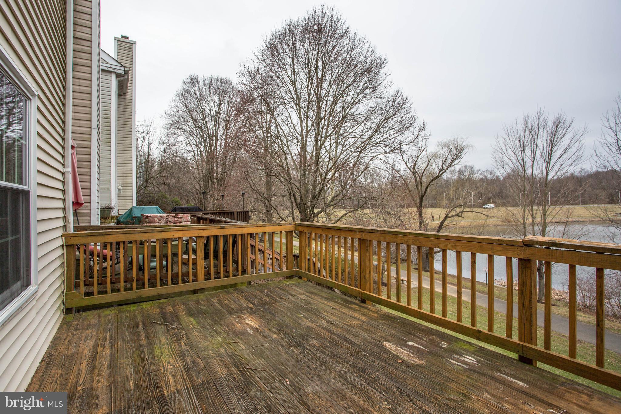 GUNNERS LAKE VILLAGE - Residential Lease