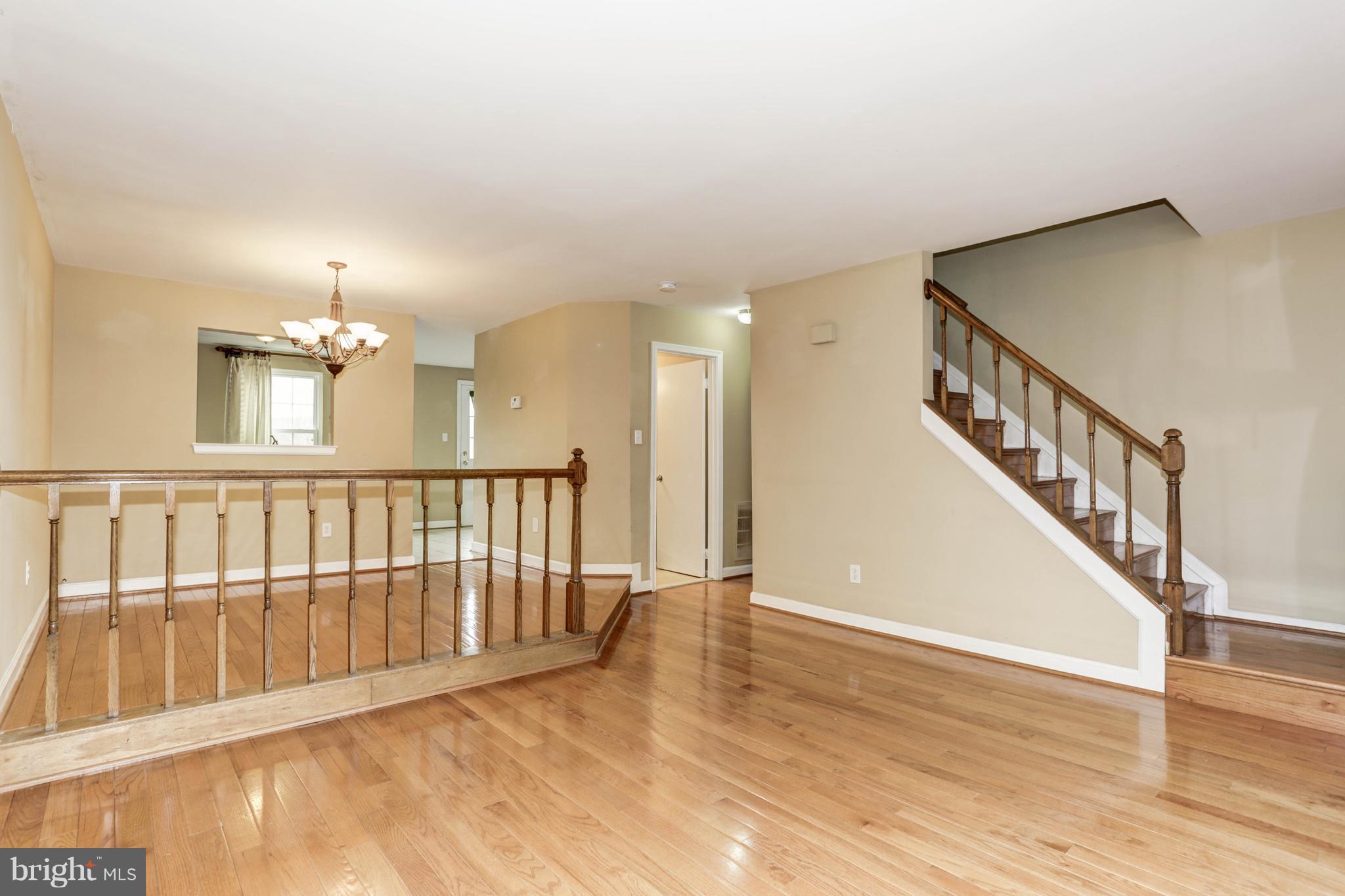 GUNNERS LAKE VILLAGE - Residential Lease