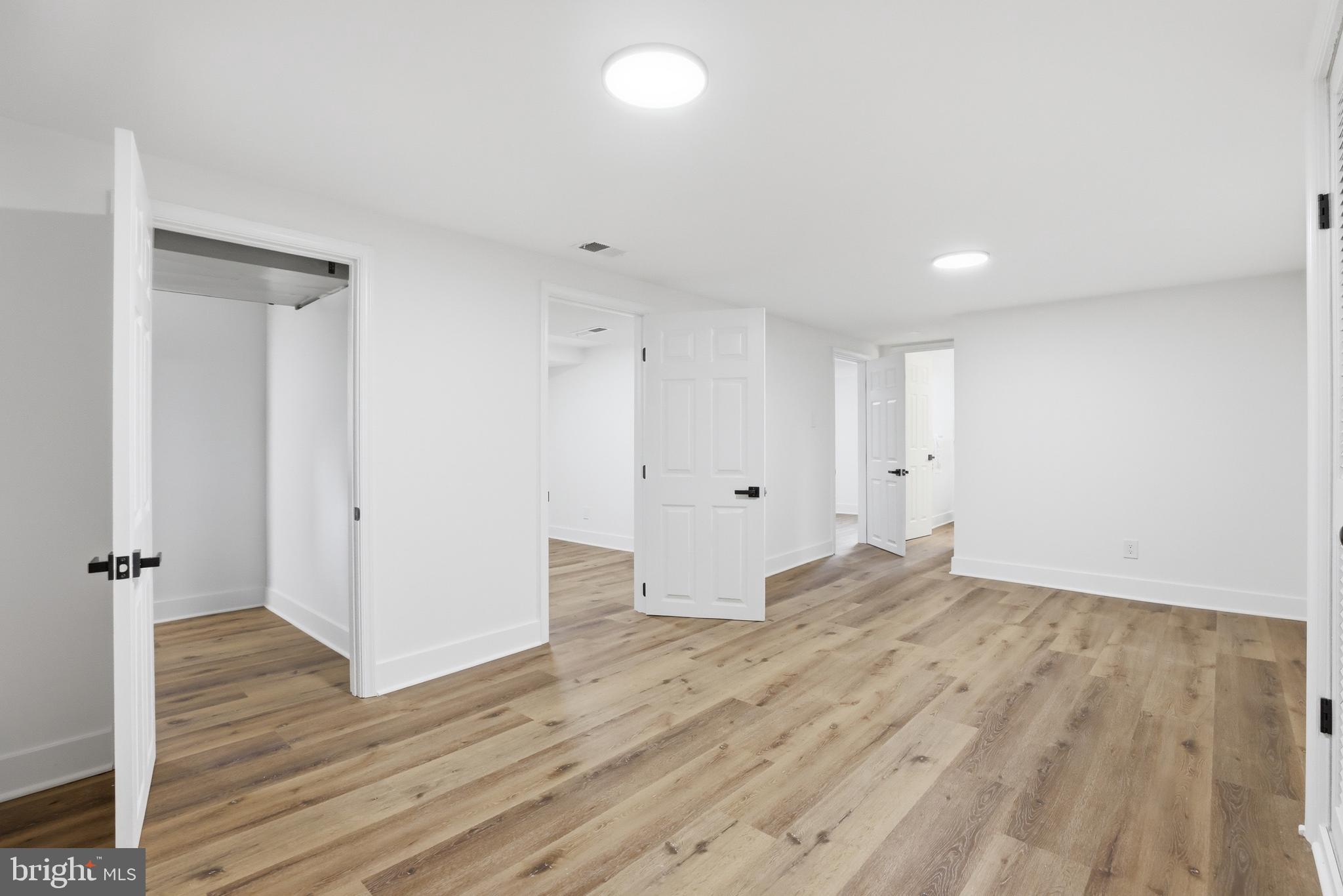 HOLLYWOOD - Residential