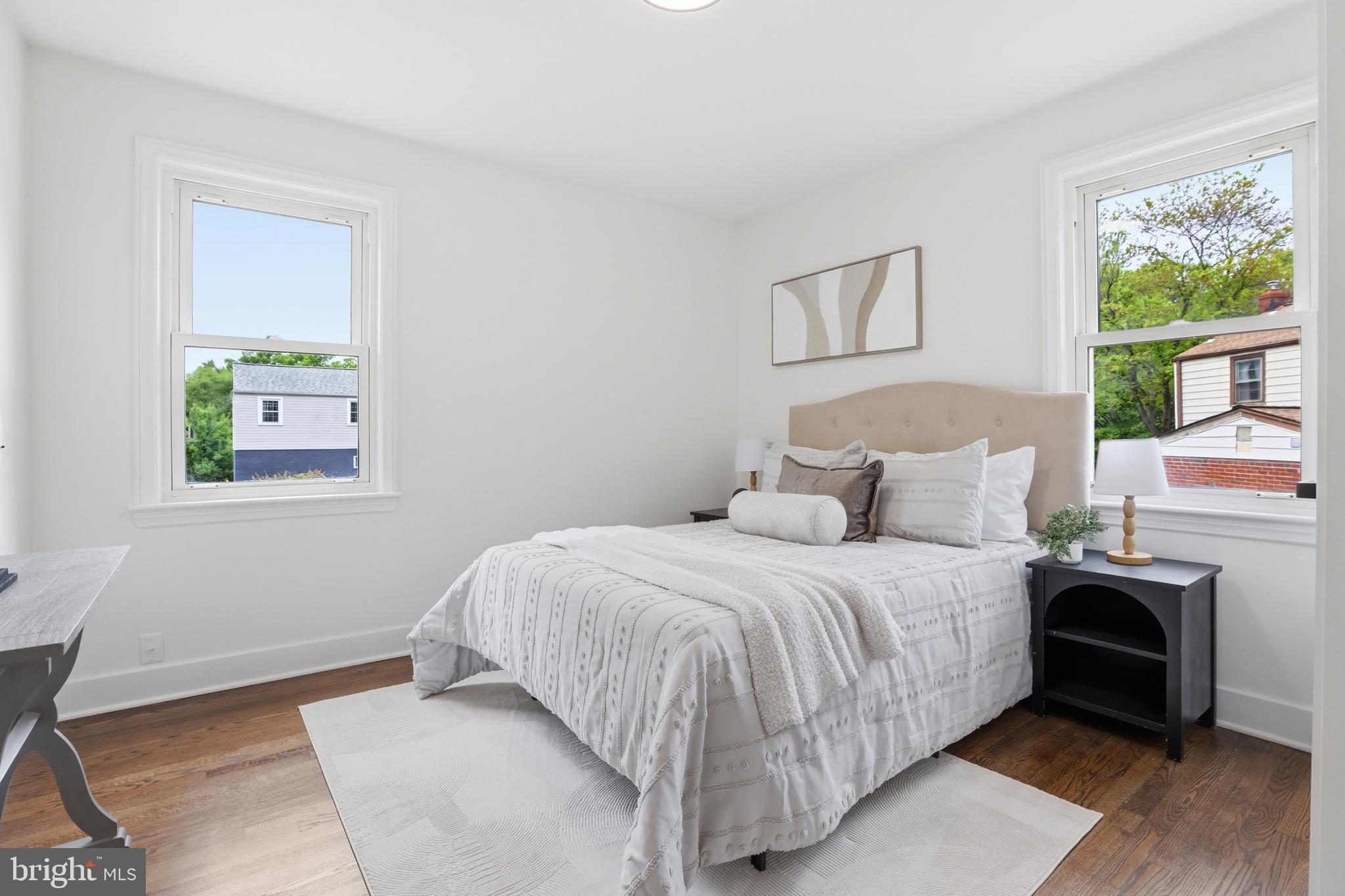 HOLLYWOOD - Residential