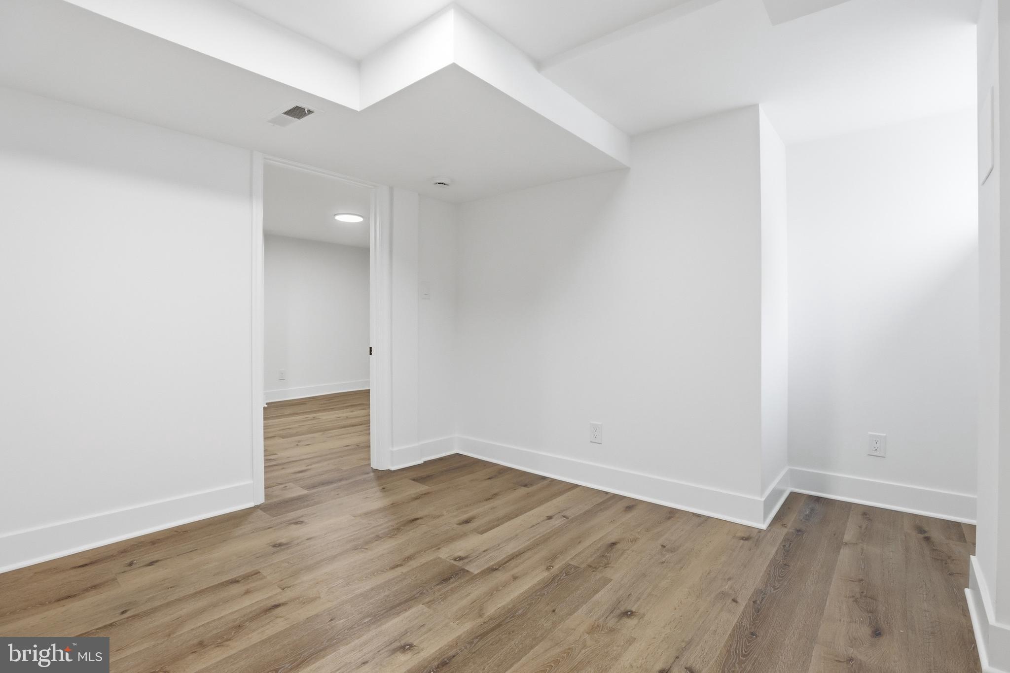 HOLLYWOOD - Residential