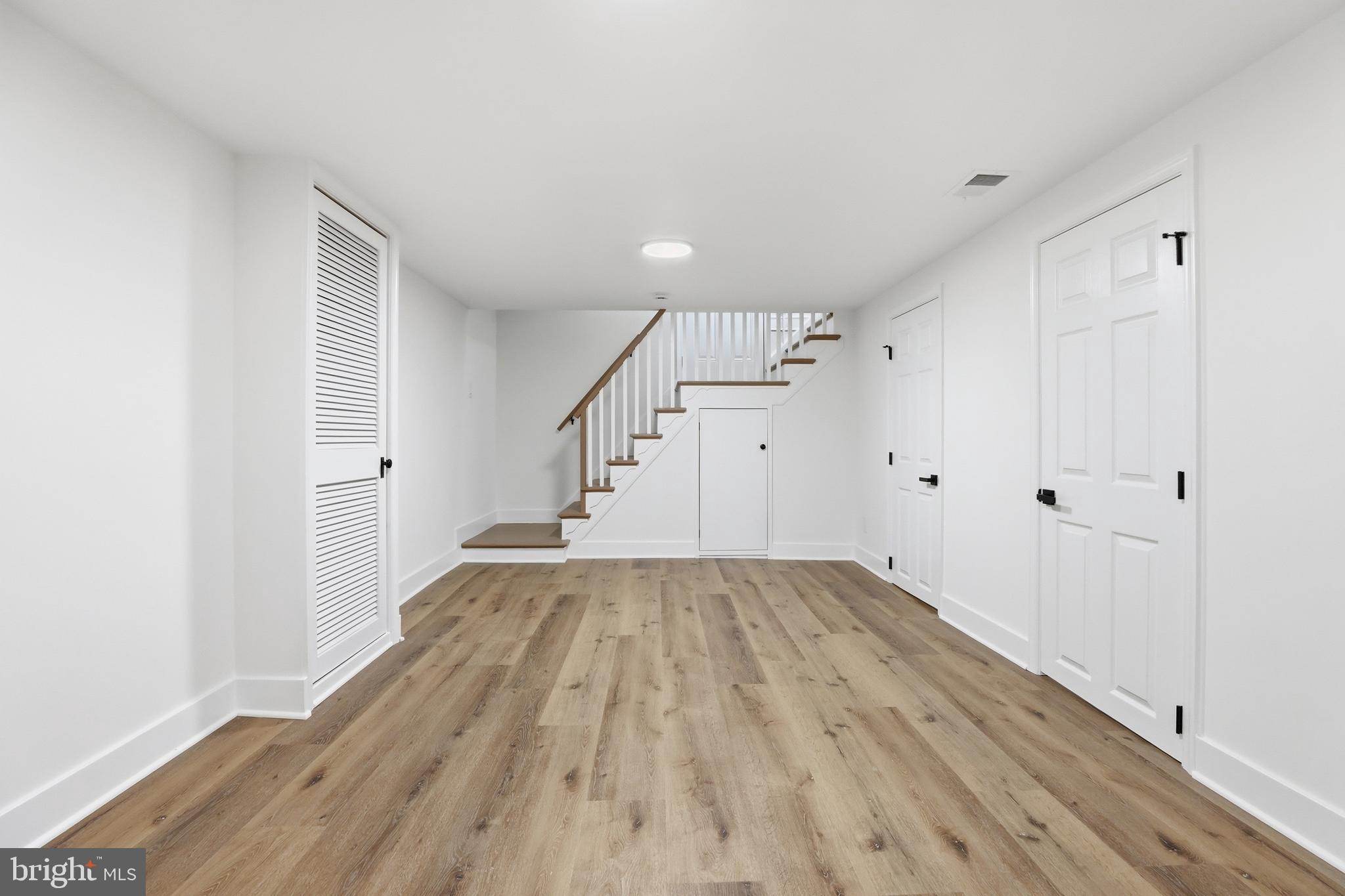 HOLLYWOOD - Residential