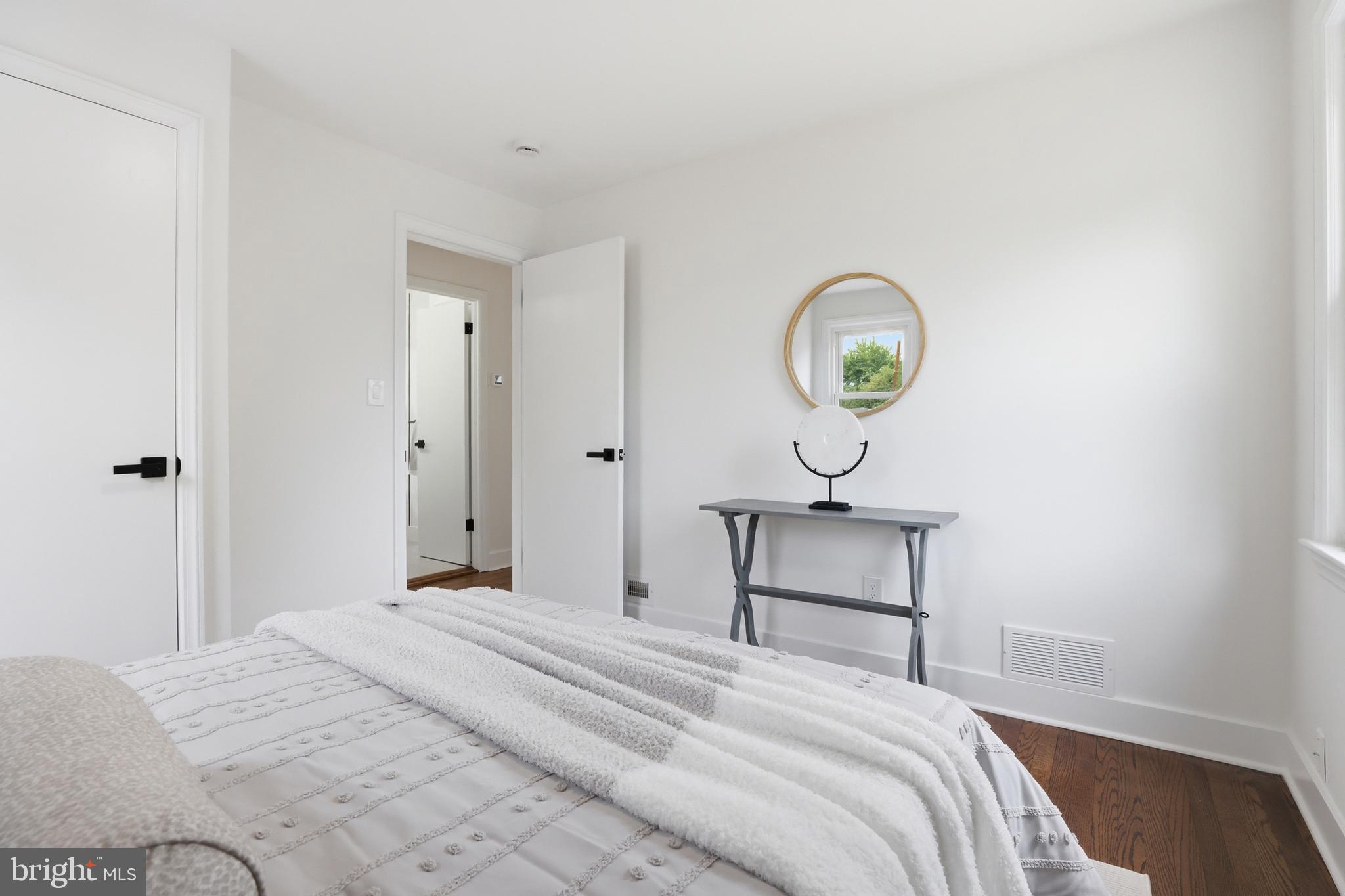 HOLLYWOOD - Residential