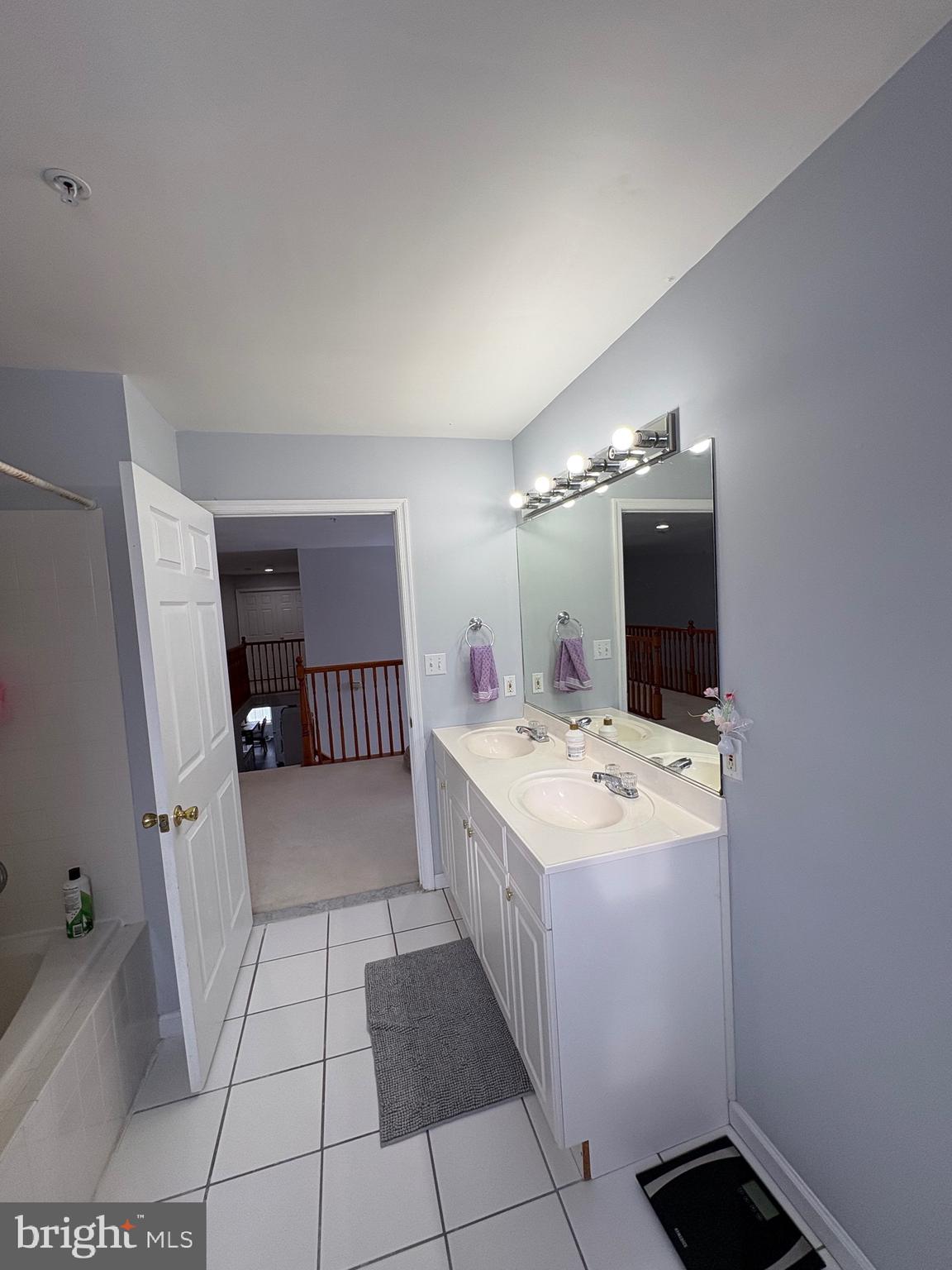 TENT LANDING - Residential