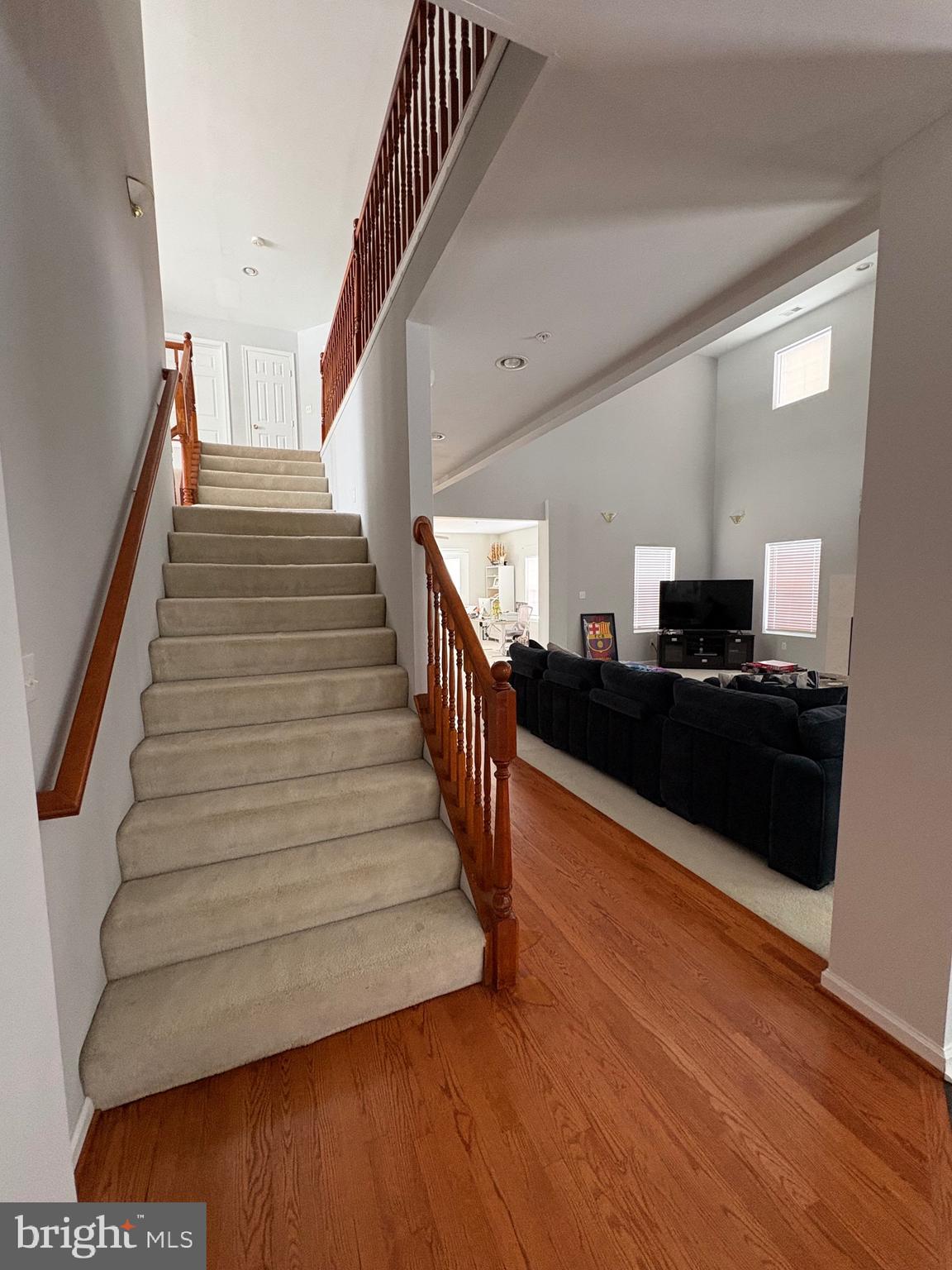 TENT LANDING - Residential