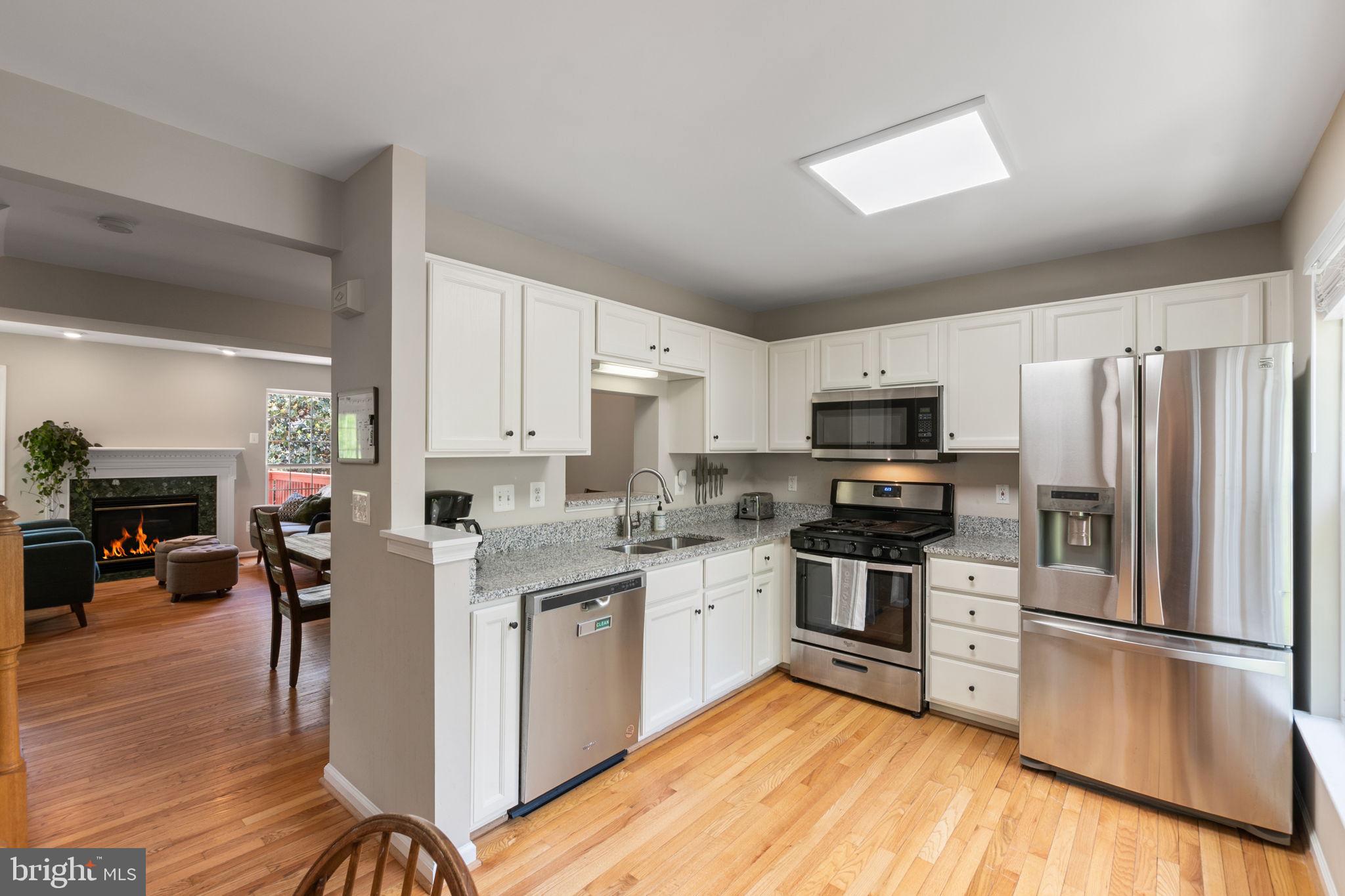 DUKE STREET SQUARE - Residential