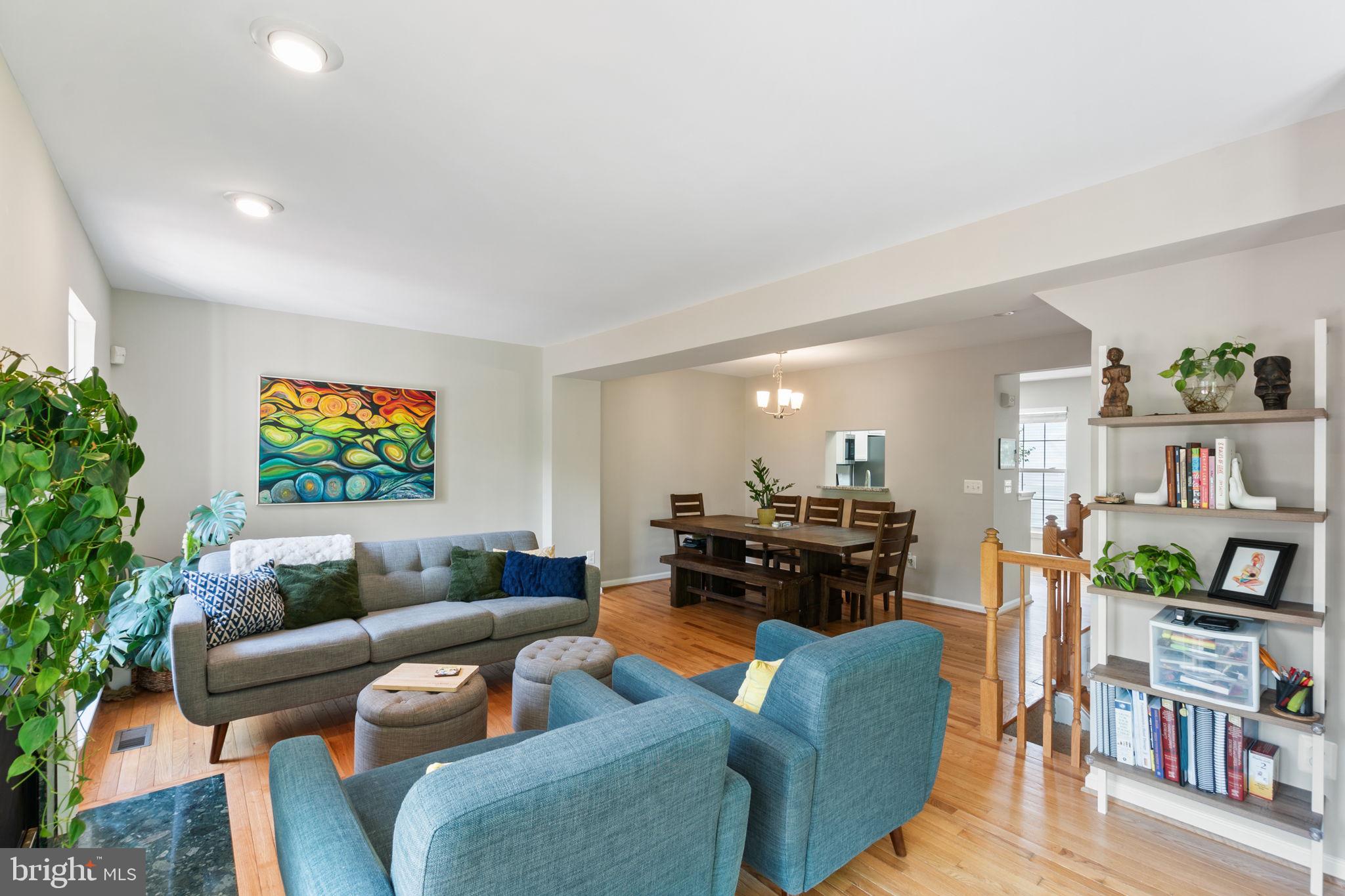 DUKE STREET SQUARE - Residential