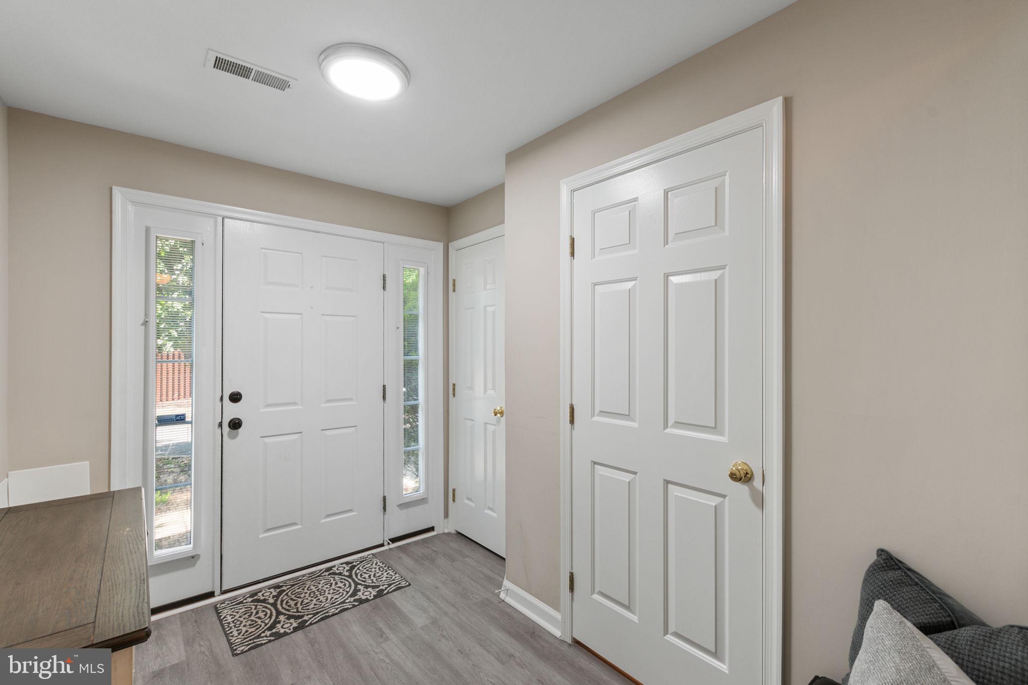 DUKE STREET SQUARE - Residential