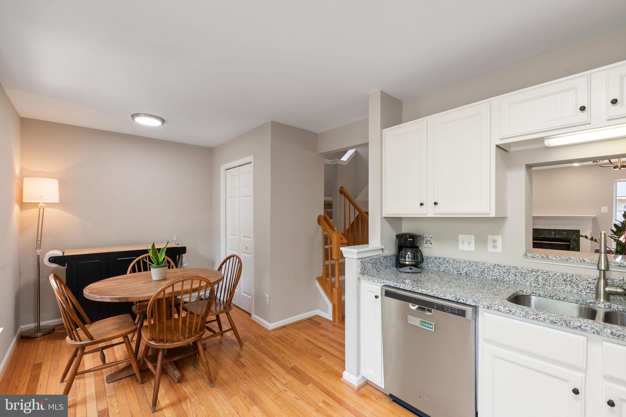 DUKE STREET SQUARE - Residential