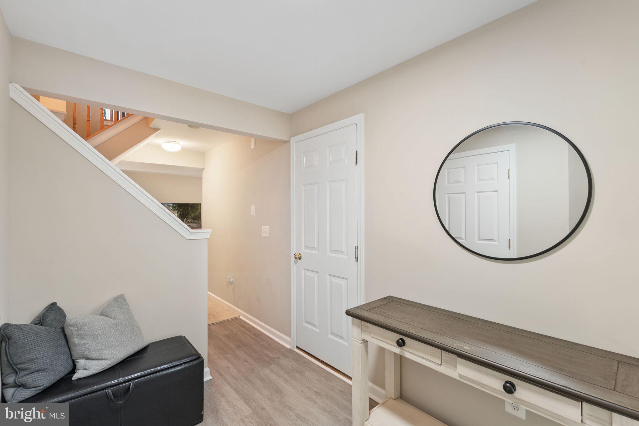 DUKE STREET SQUARE - Residential