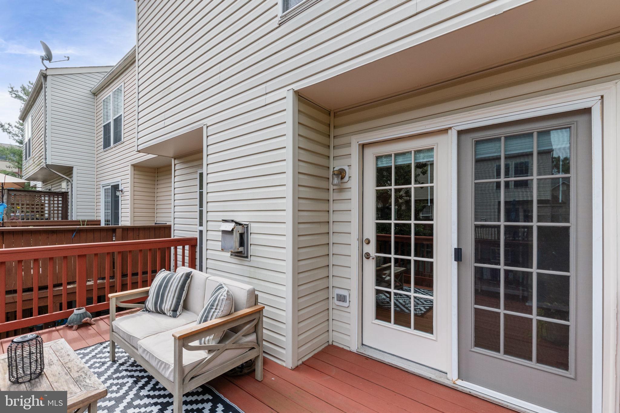 DUKE STREET SQUARE - Residential