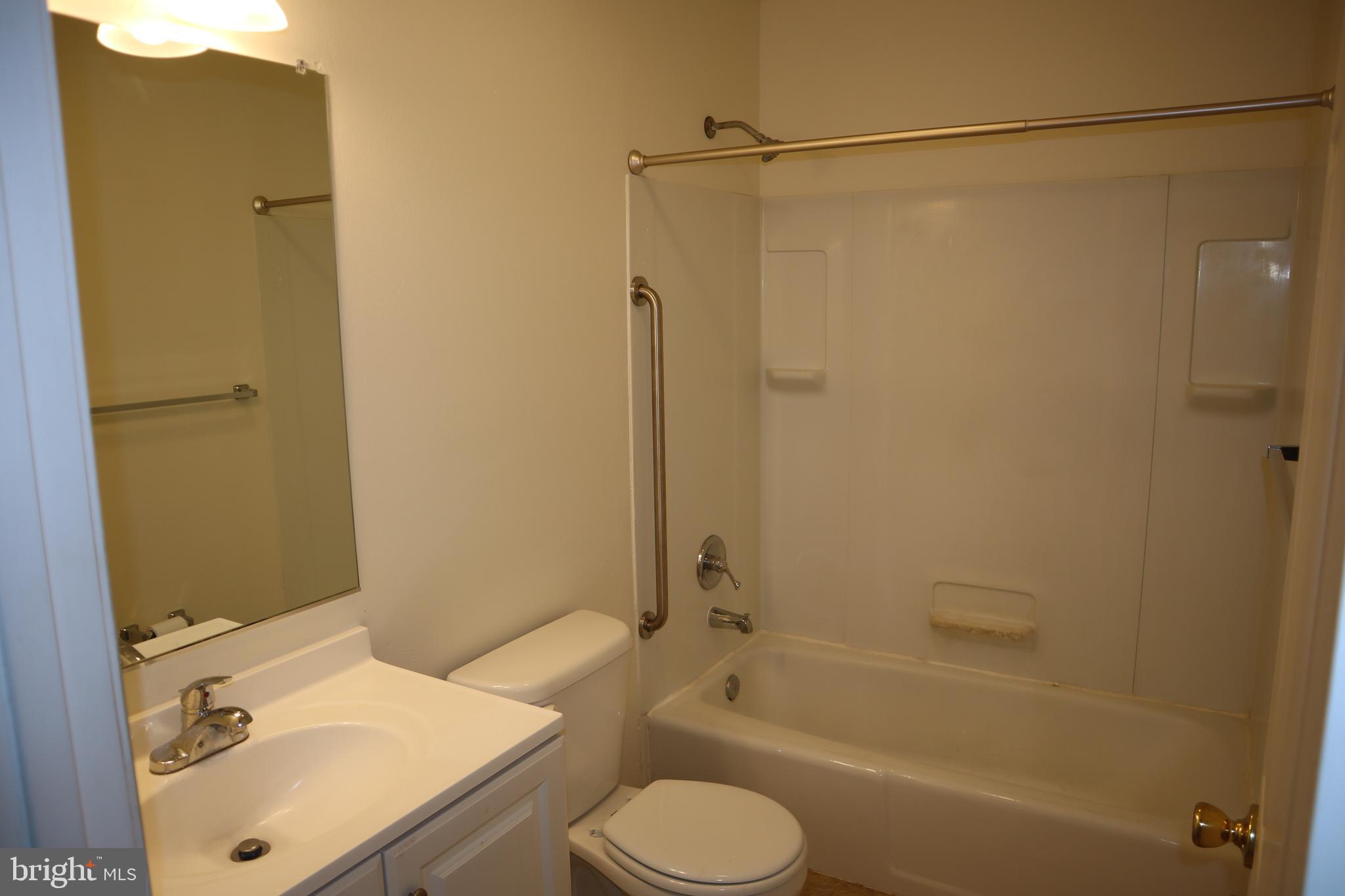 COLONIAL VILLAGE - Residential Lease